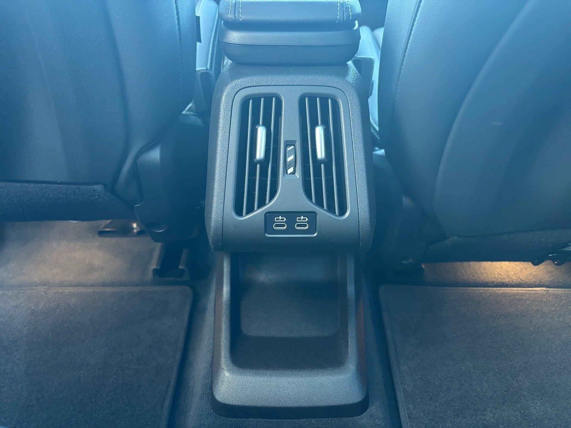 BMW iX1 – Bild 8
