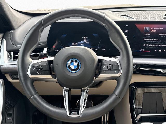 BMW iX1 – Bild 11