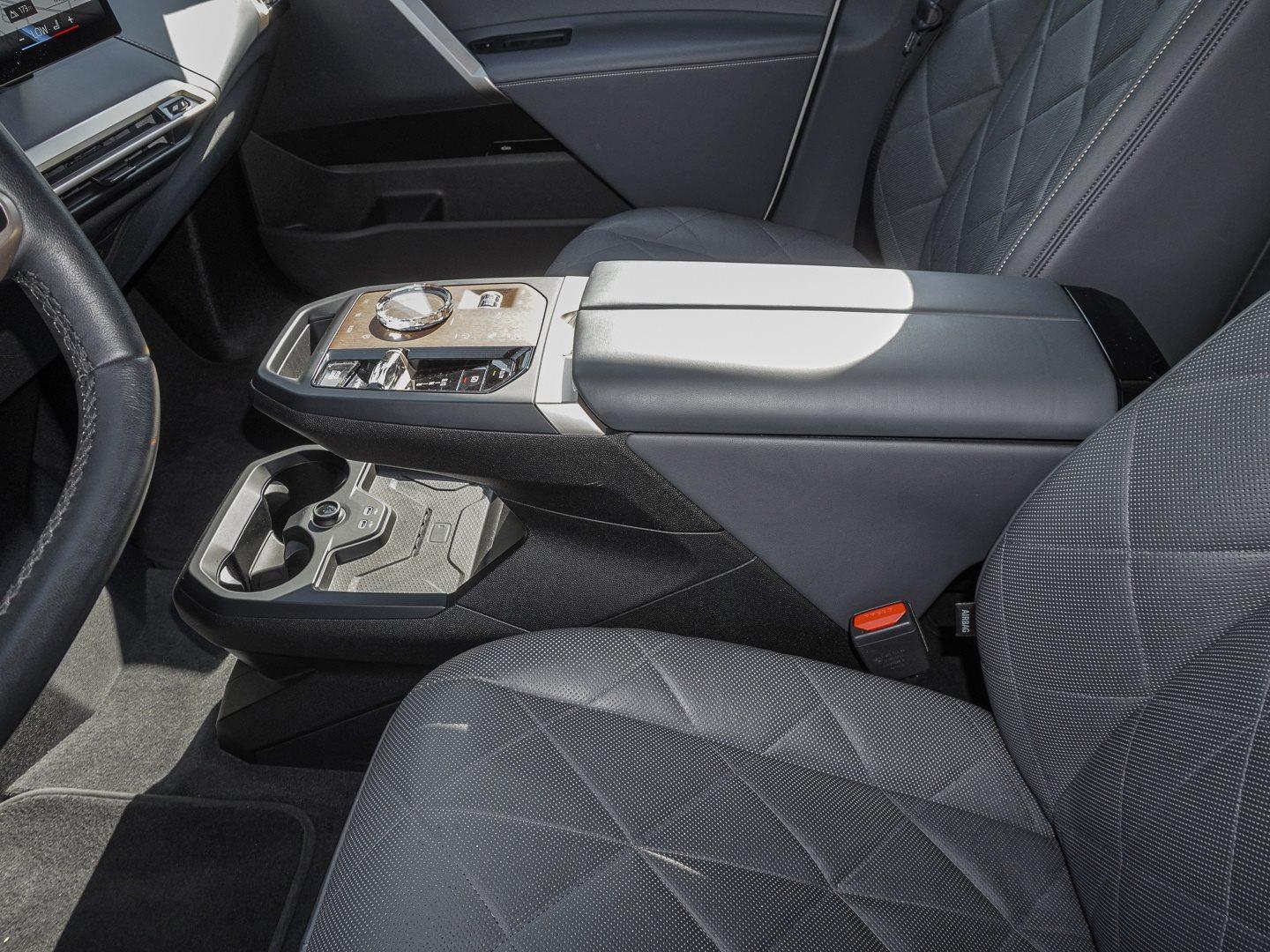 BMW iX – Bild 12