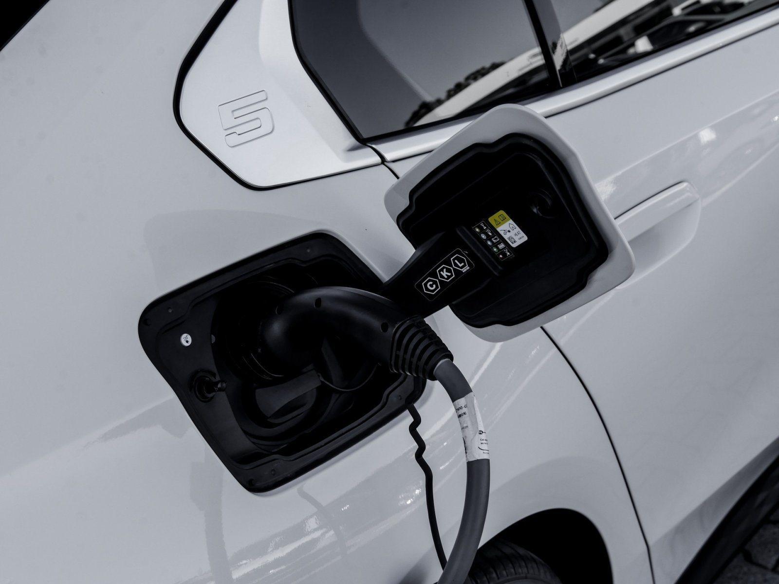 BMW i5 – Bild 17