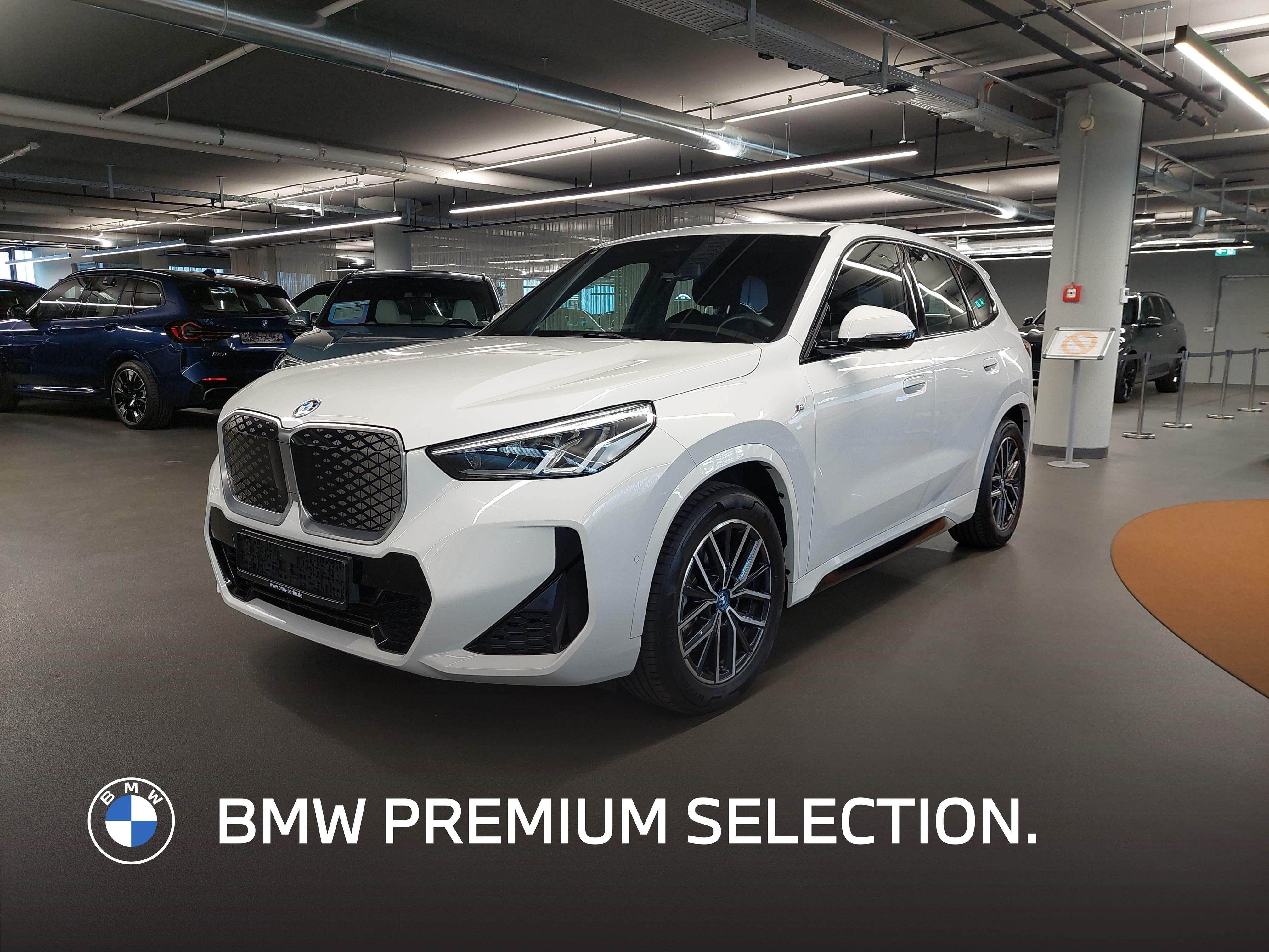BMW IX1 2024