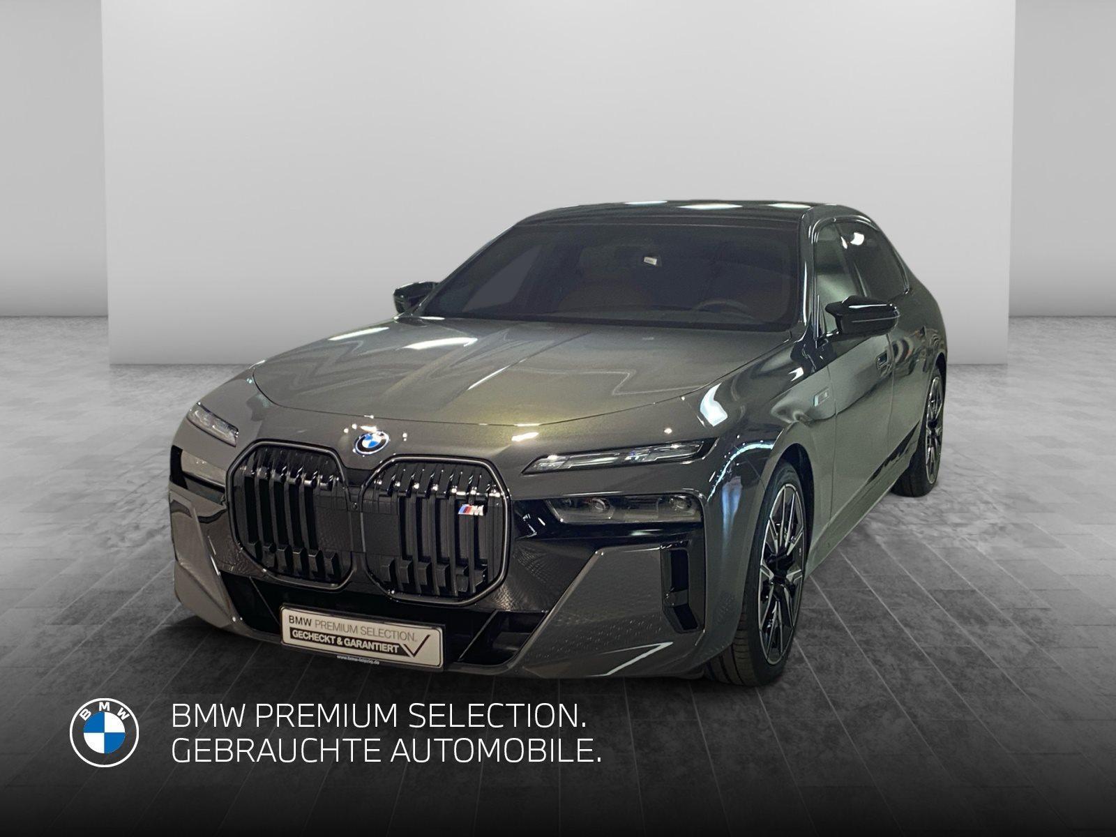 BMW i7