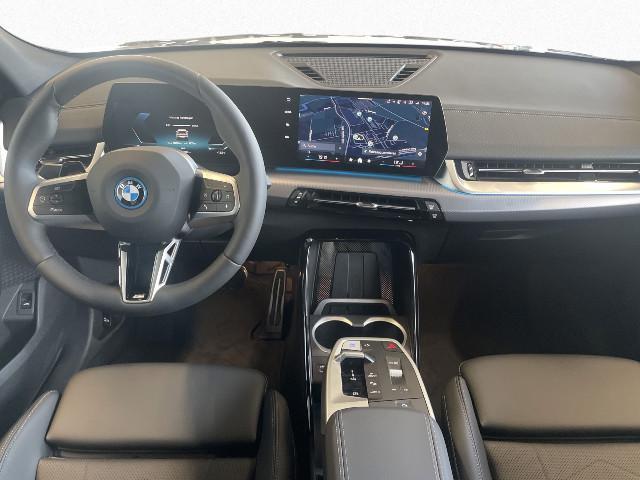 BMW iX2 – Bild 11