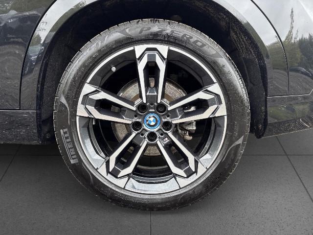 BMW iX2 – Bild 13