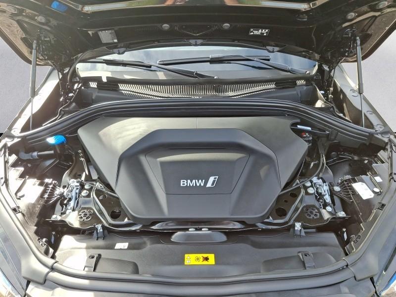 BMW iX2 – Bild 9