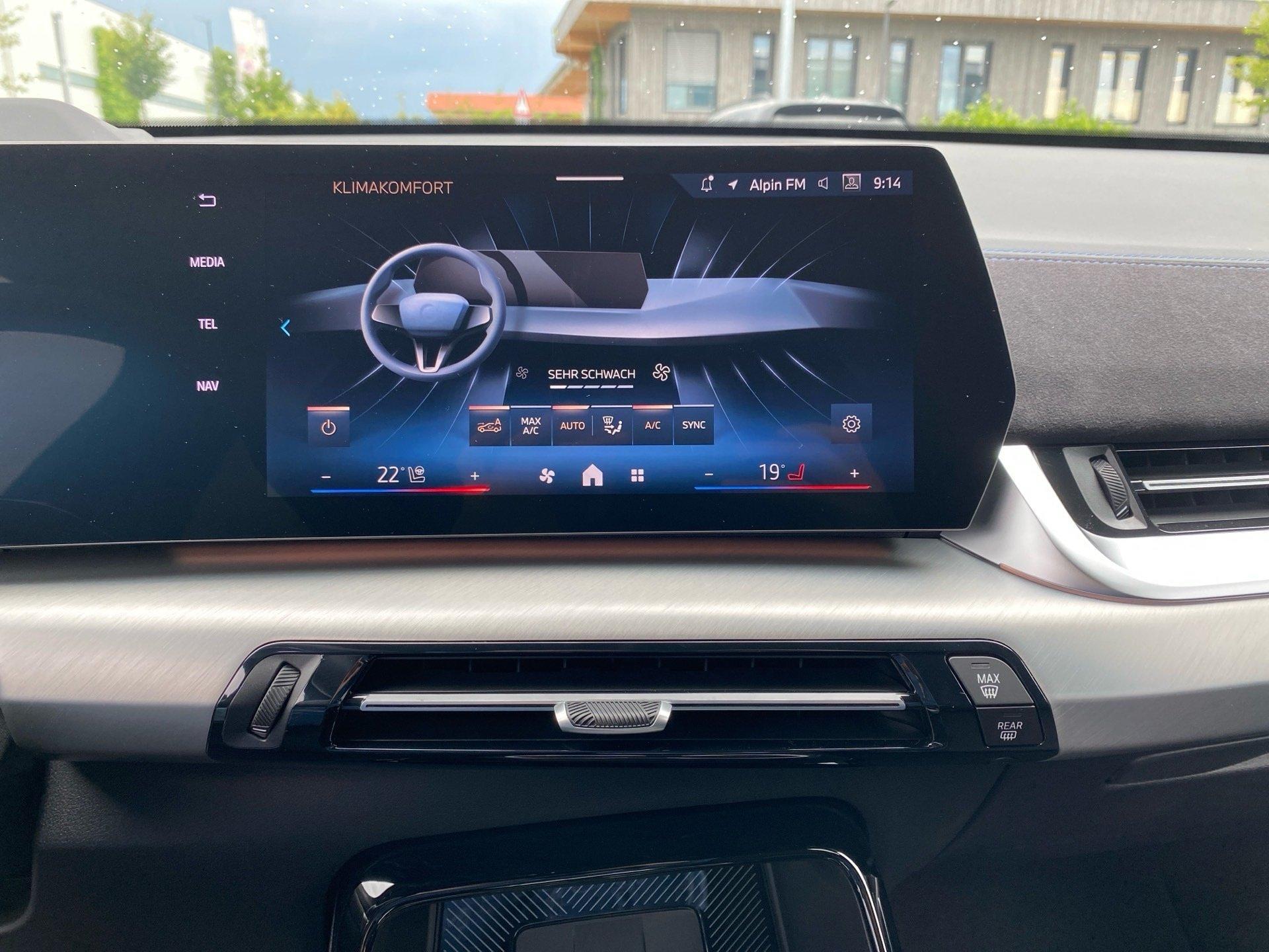 BMW iX2 – Bild 9