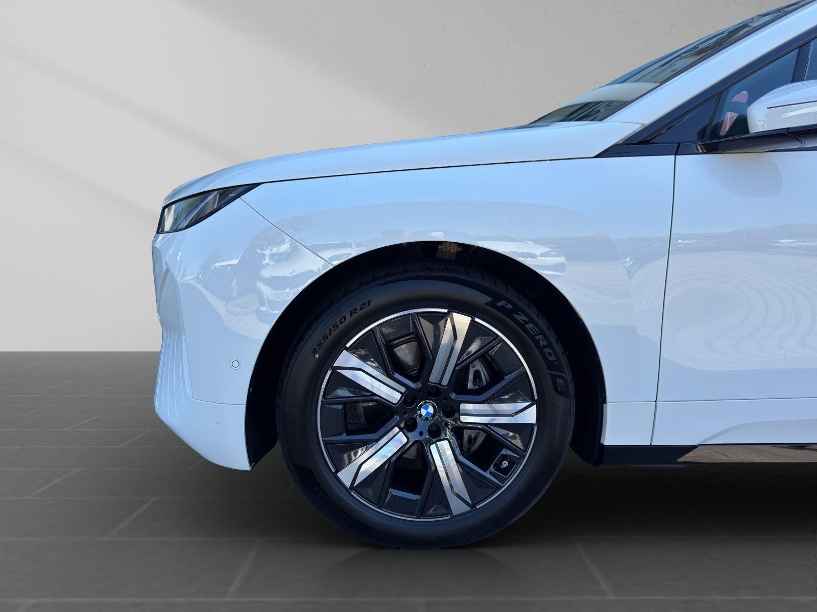 BMW iX – Bild 17