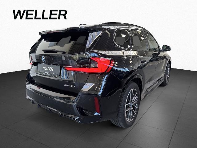 BMW iX1 – Bild 3