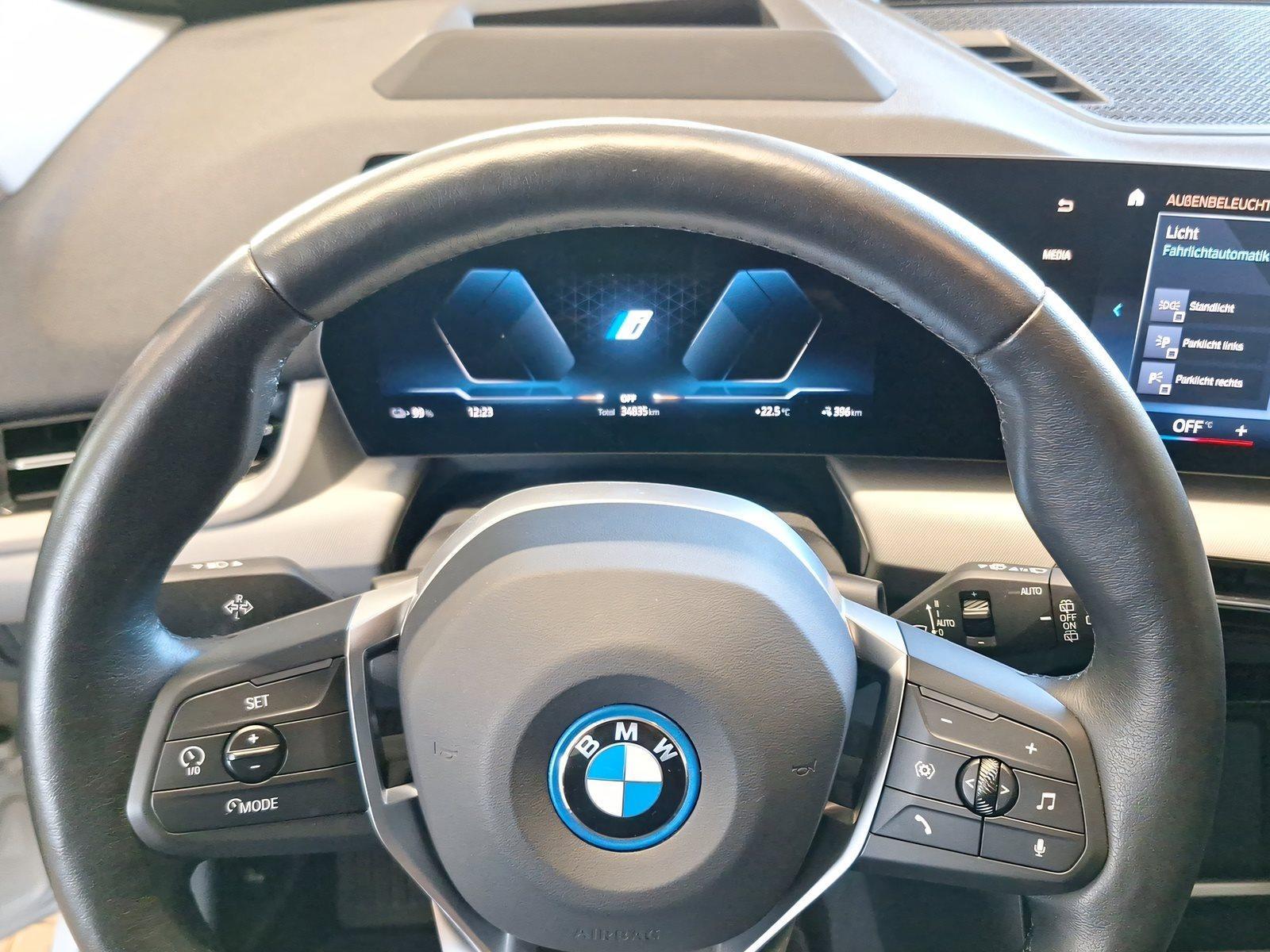 BMW iX1 – Bild 12