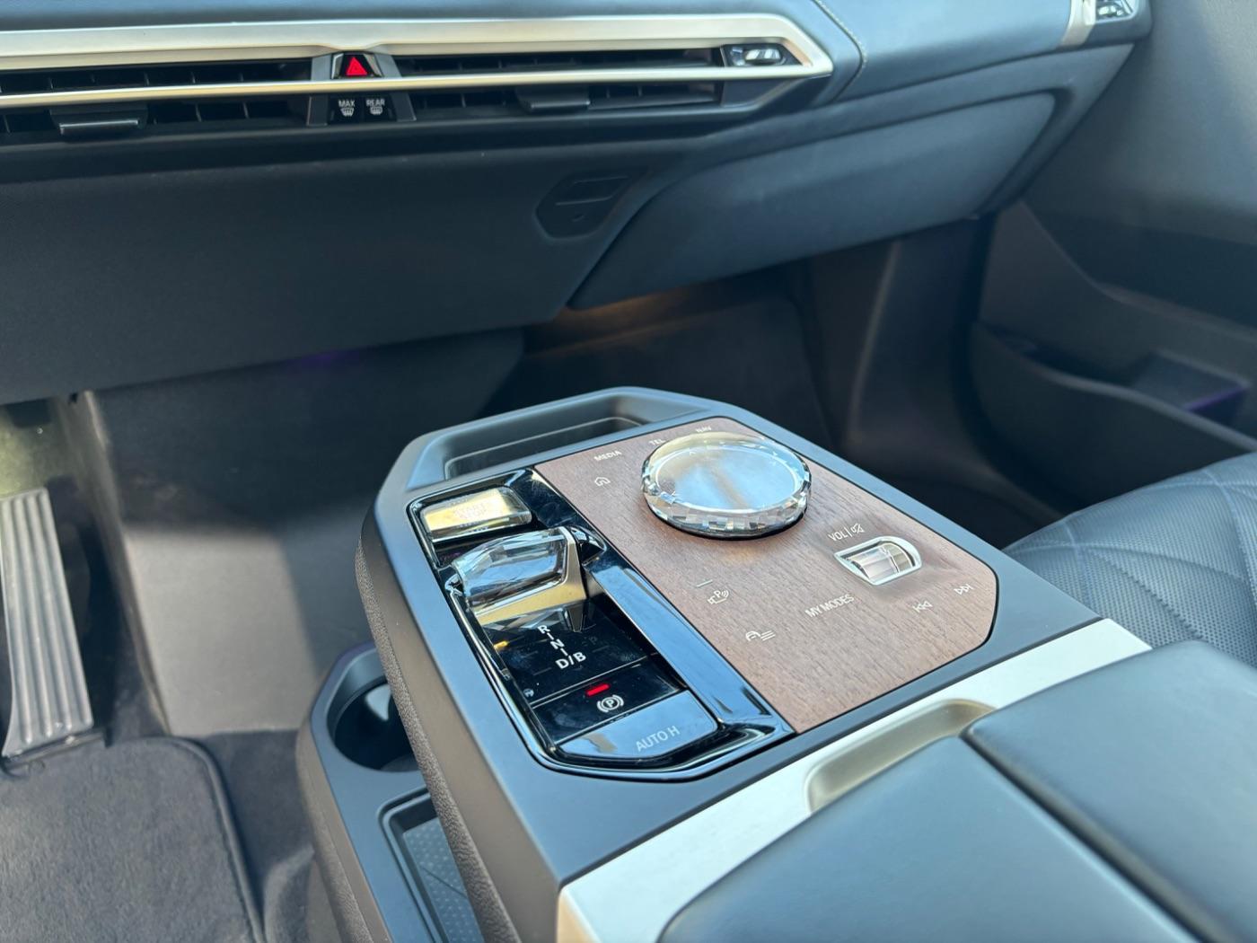 BMW iX – Bild 8
