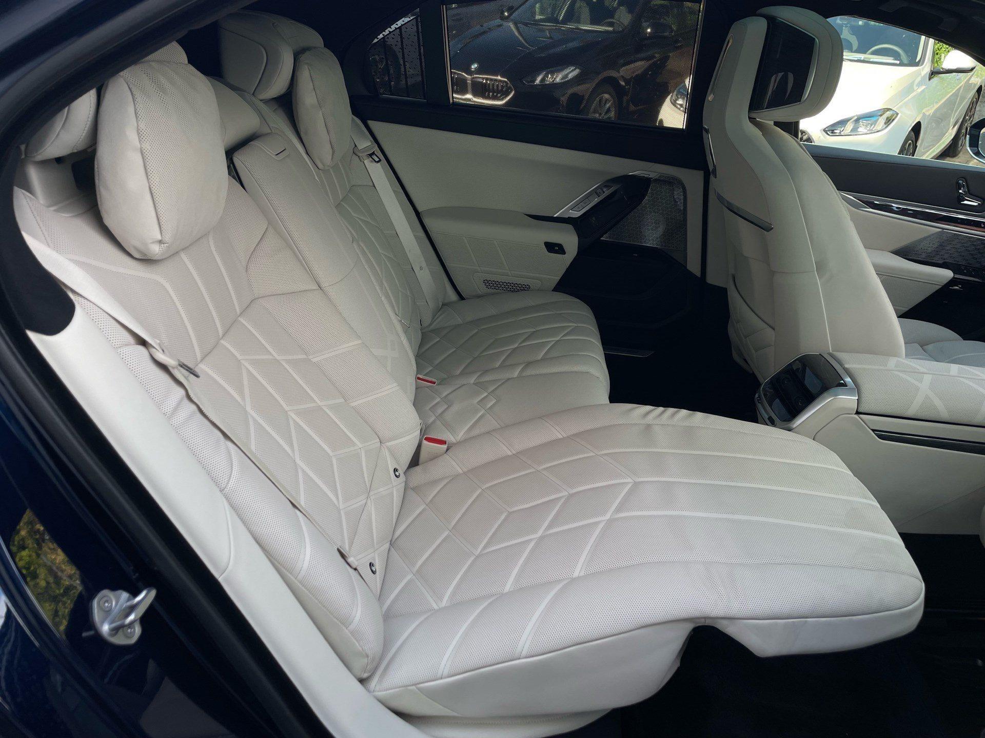 BMW i7 – Bild 14