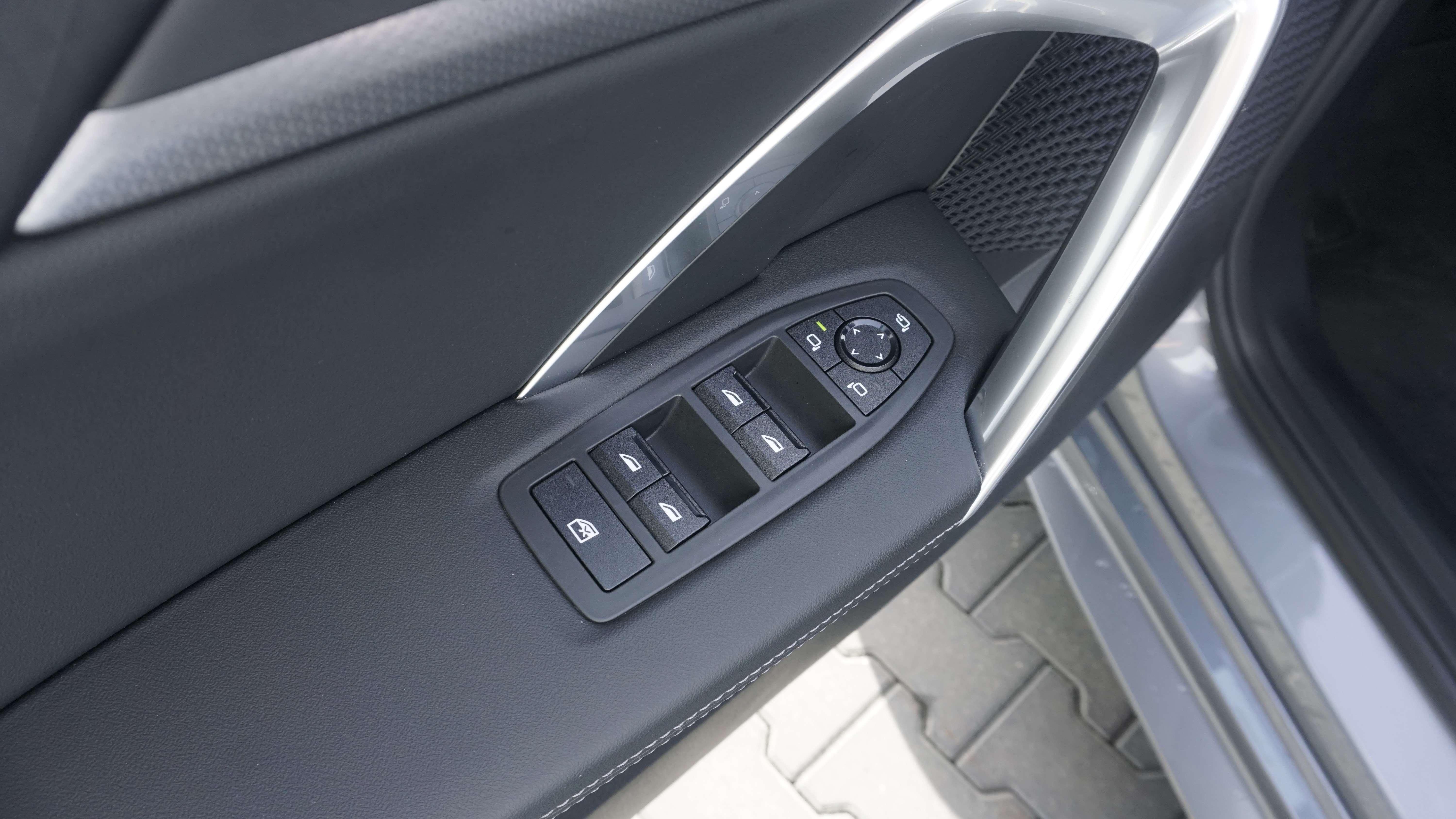 BMW iX2 – Bild 10
