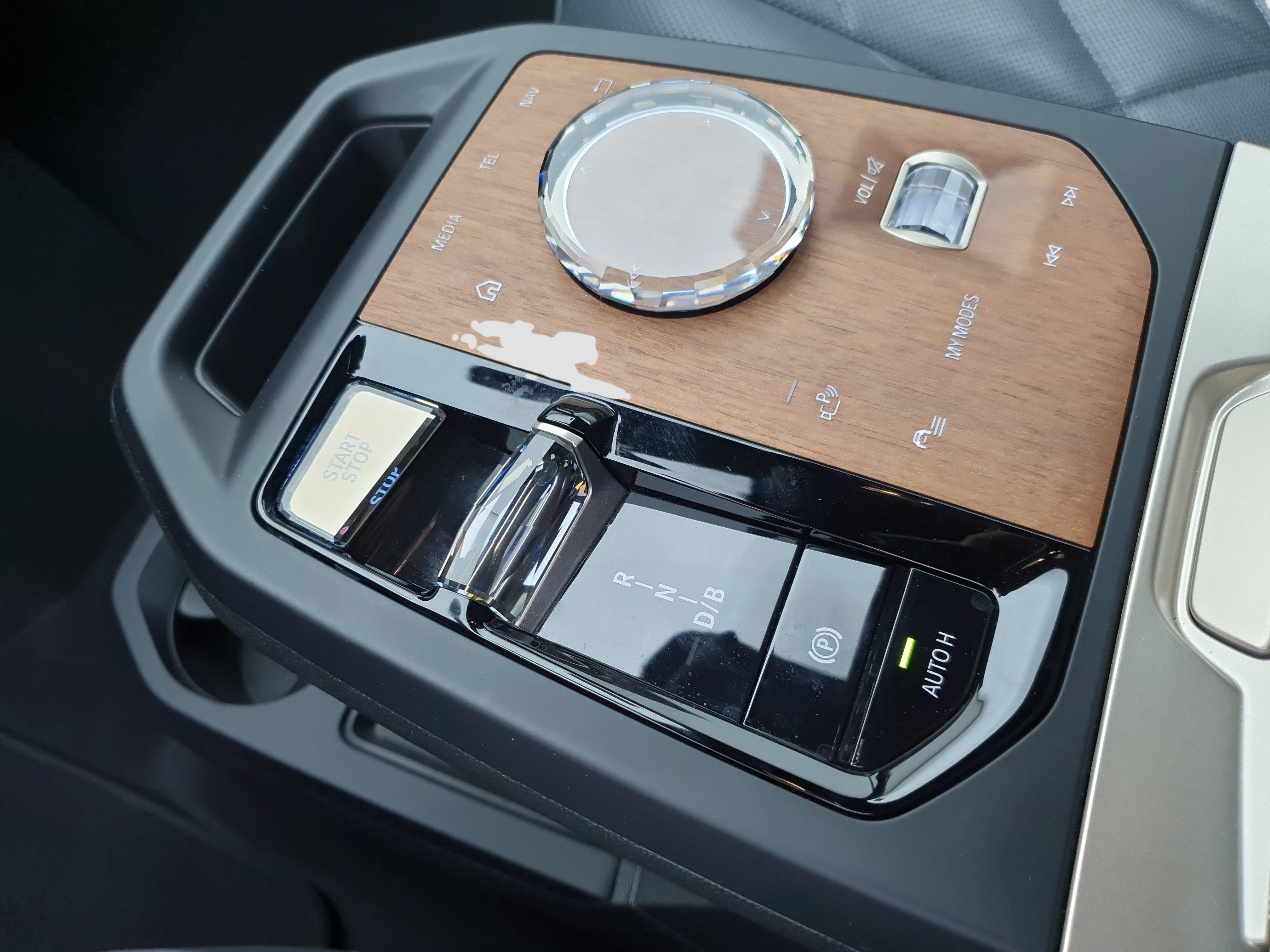 BMW iX – Bild 13