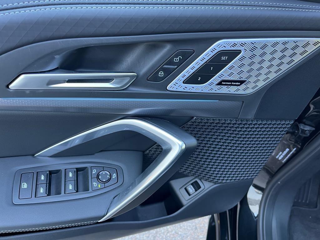 BMW iX2 – Bild 11
