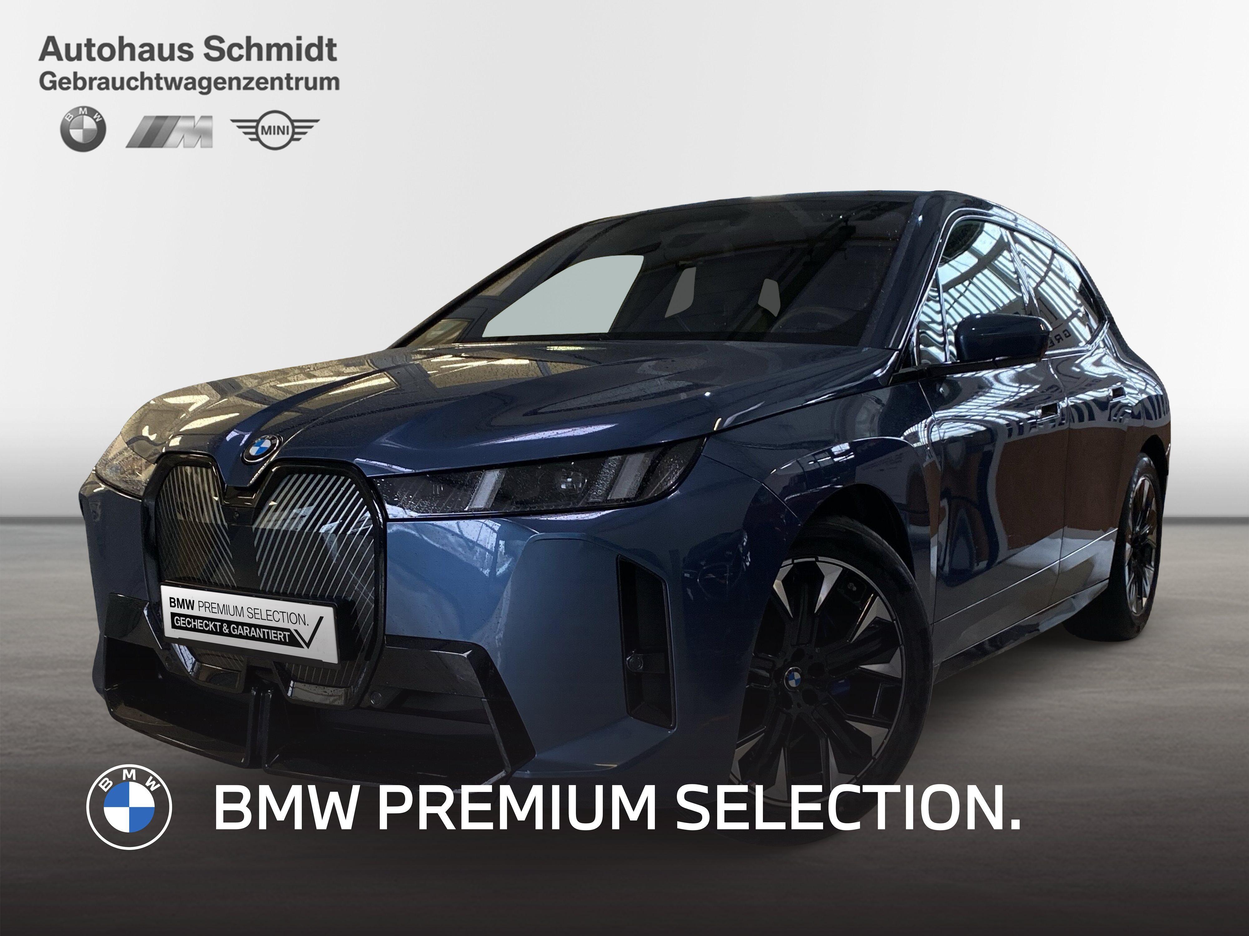 BMW iX