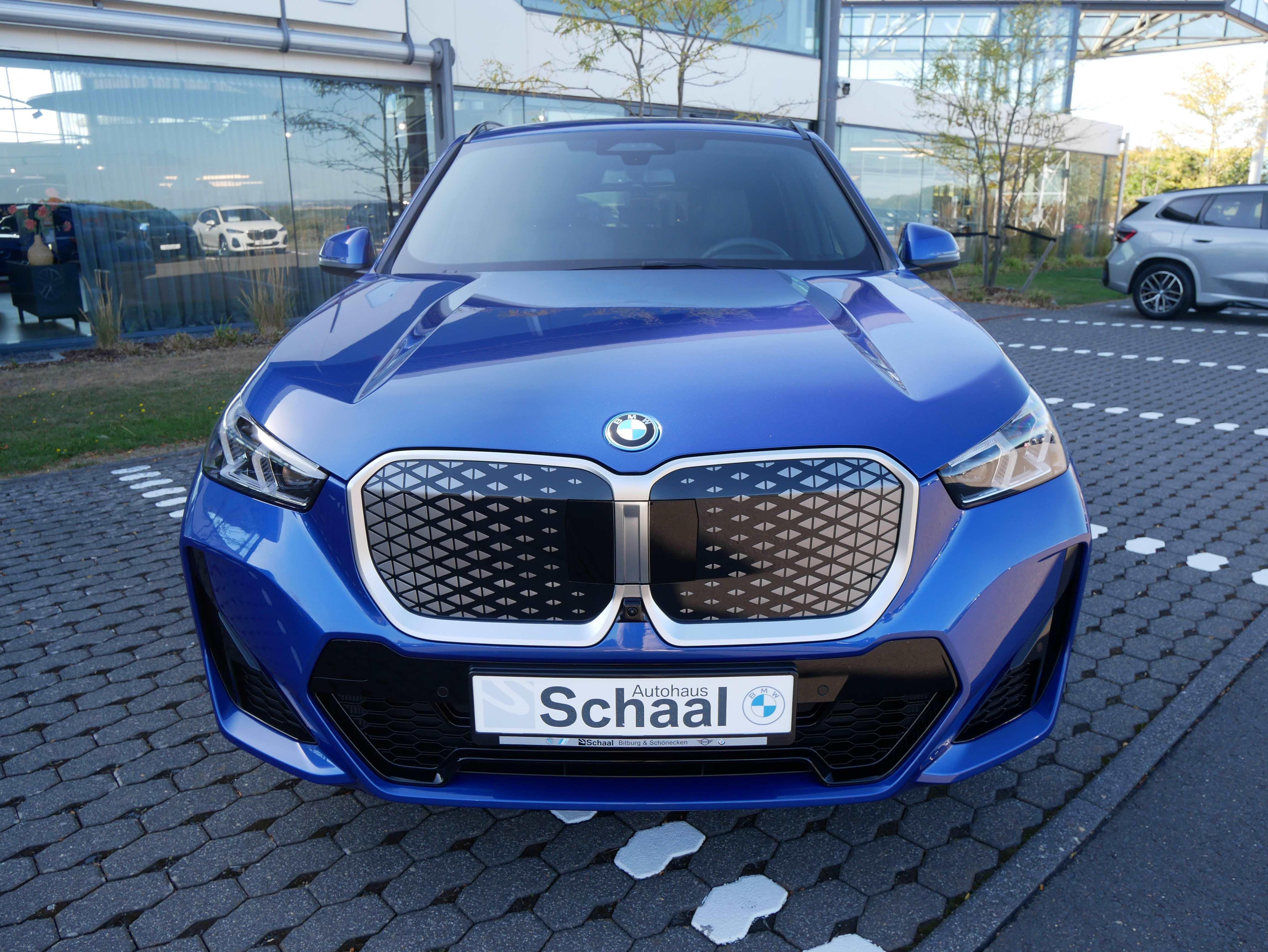 BMW iX1 – Bild 22