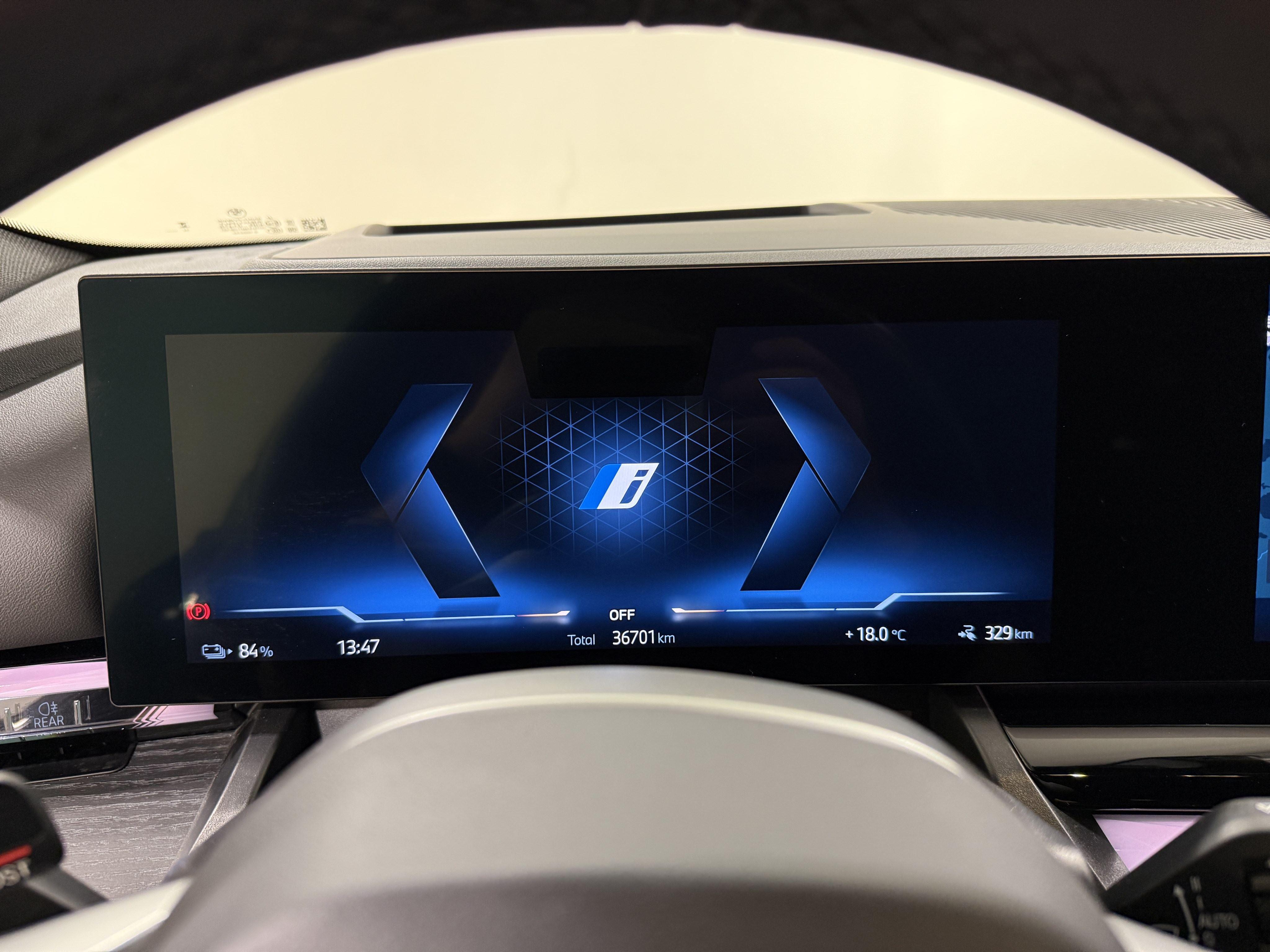 BMW i5 Touring – Bild 18