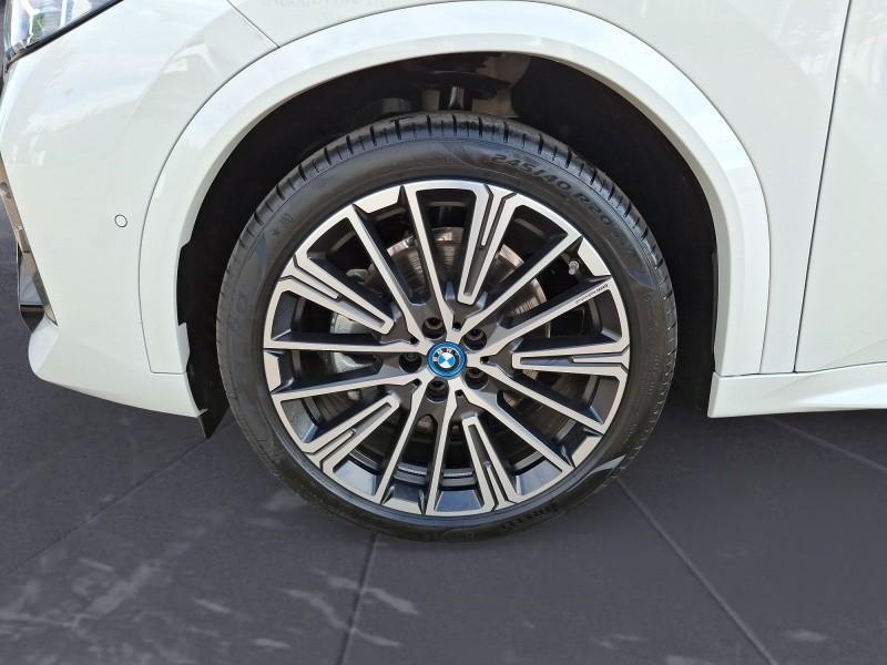 BMW iX2 – Bild 10
