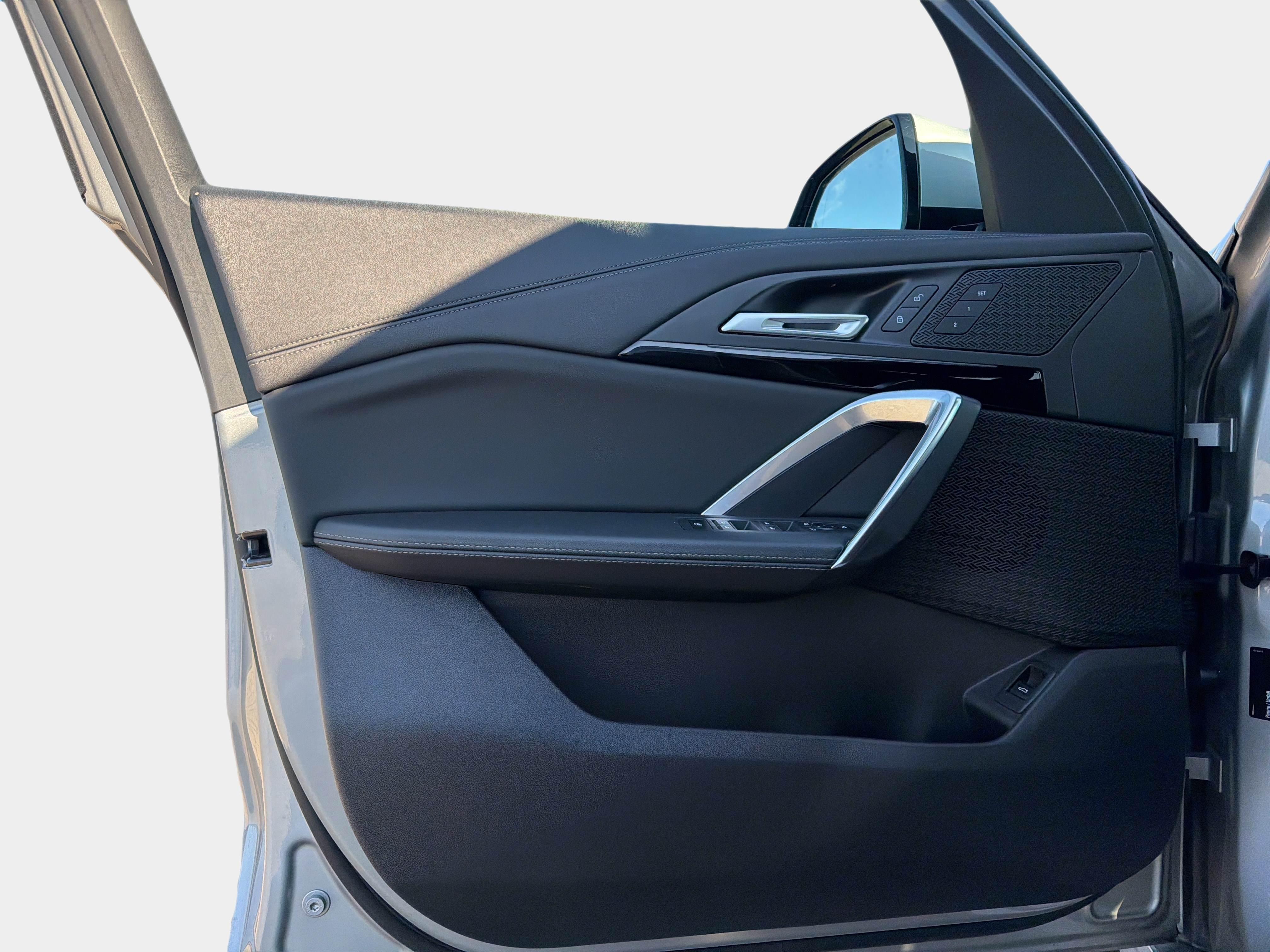 BMW iX1 – Bild 8