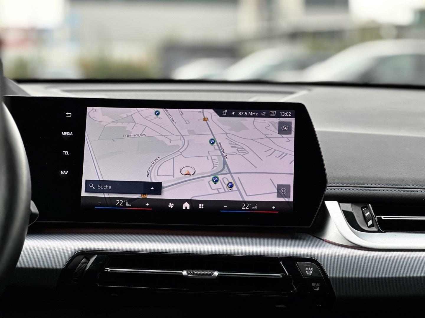 BMW iX1 – Bild 12