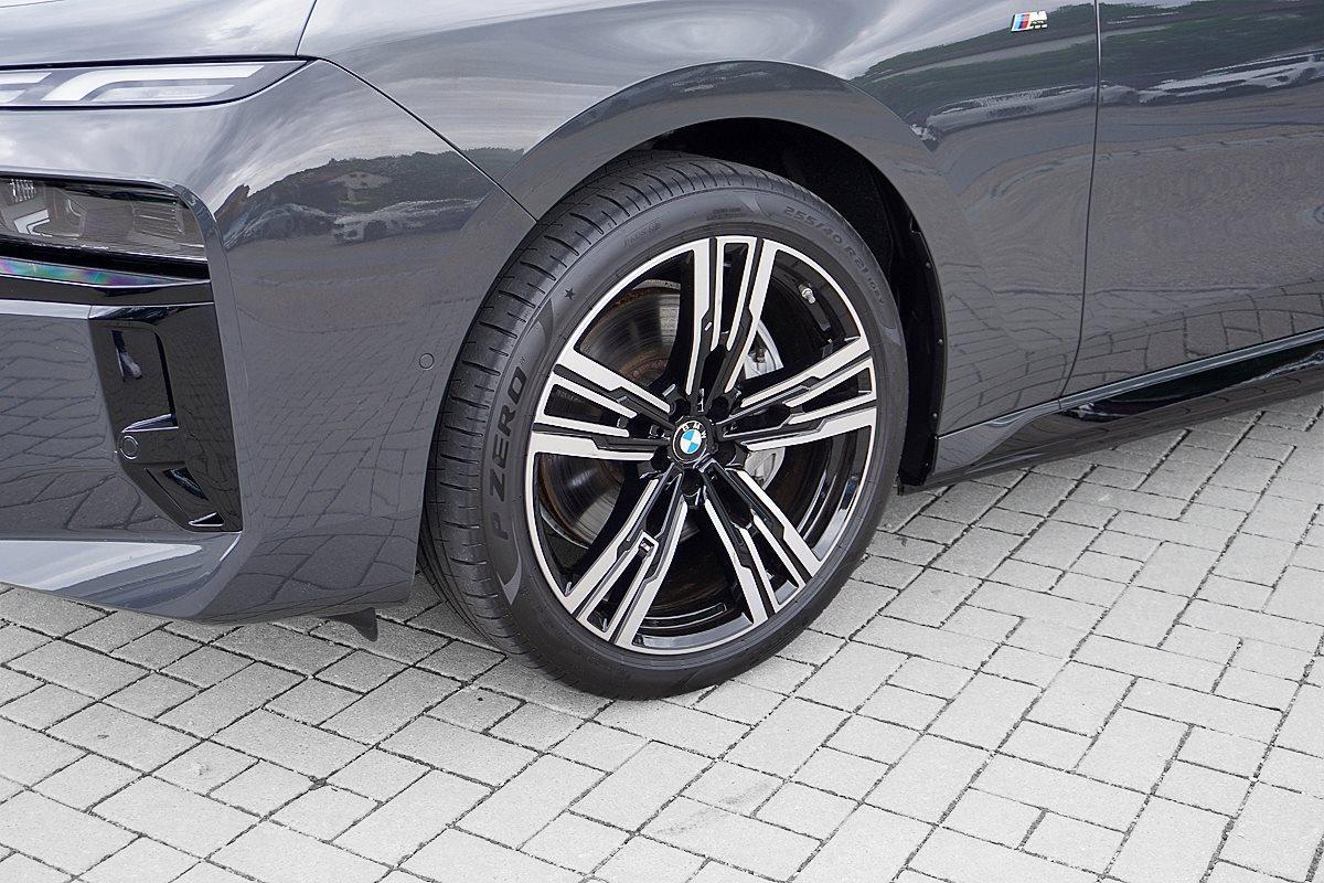 BMW i7 – Bild 3