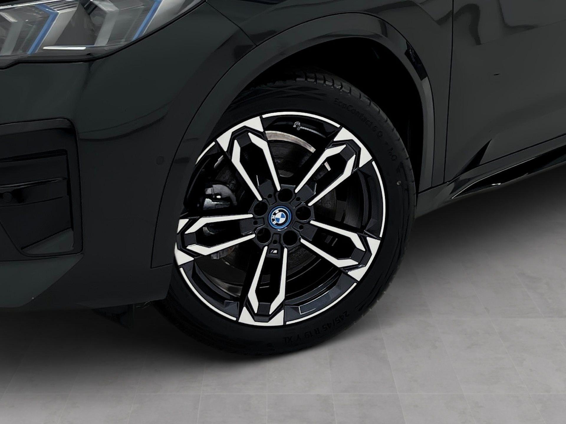 BMW iX2 – Bild 12