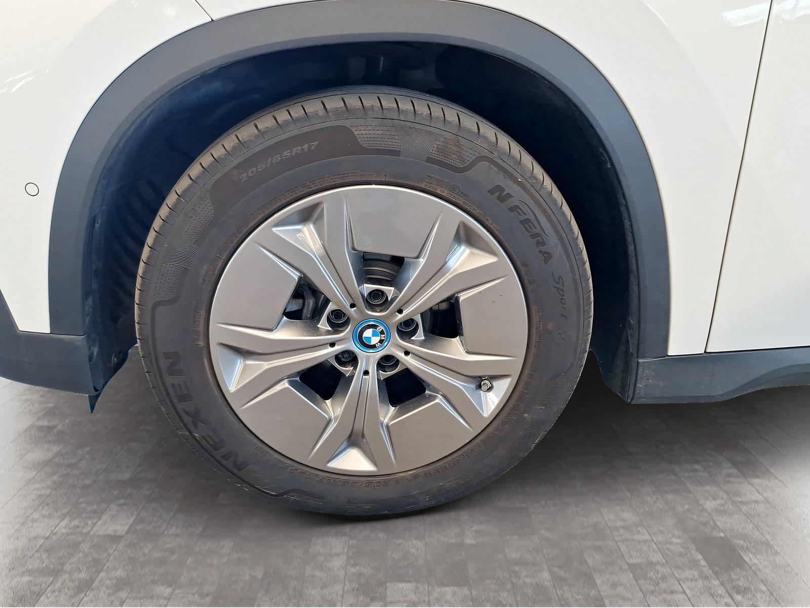 BMW iX1 – Bild 13