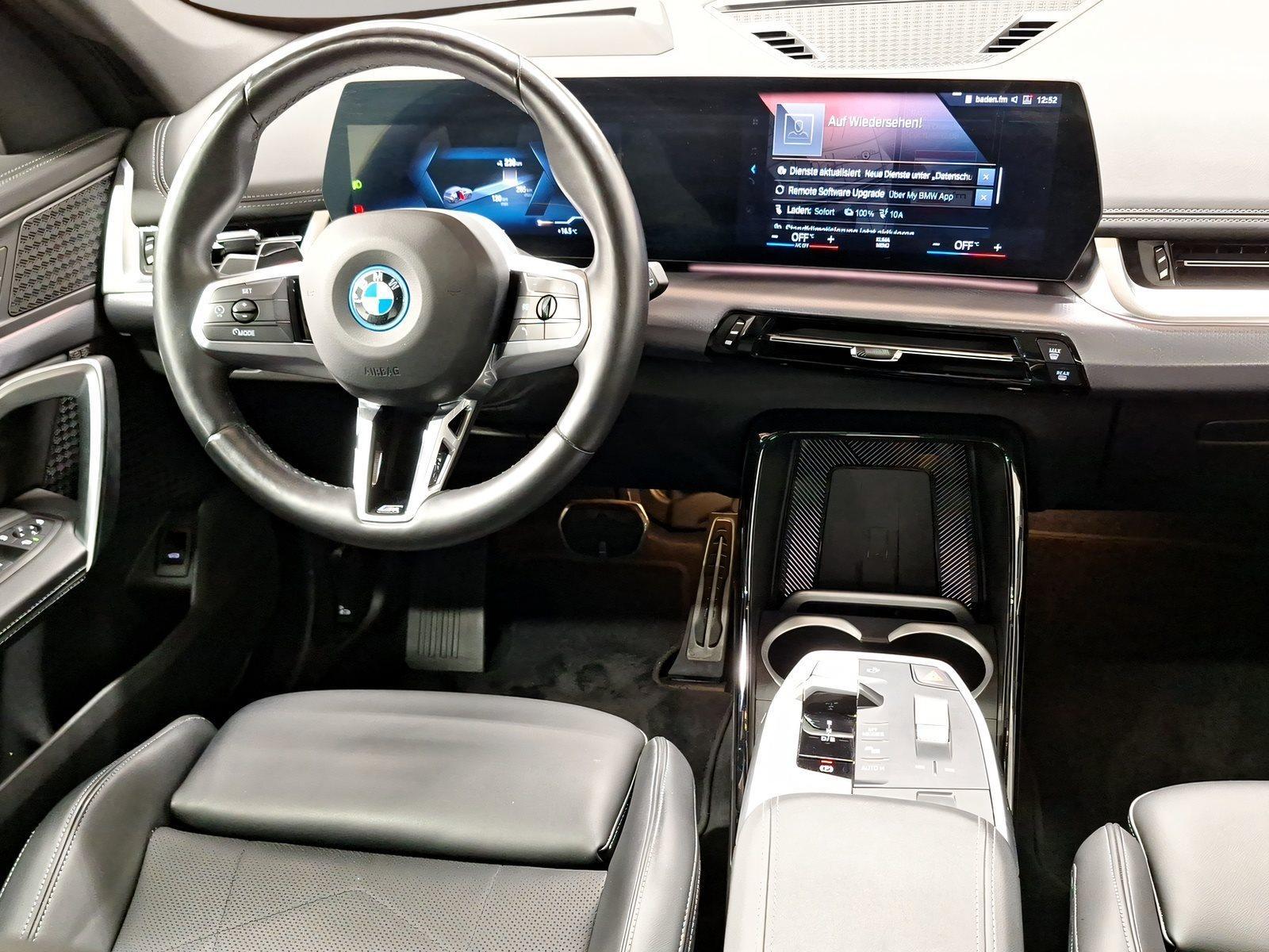 BMW iX1 – Bild 16