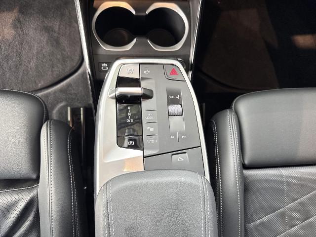 BMW iX1 – Bild 14