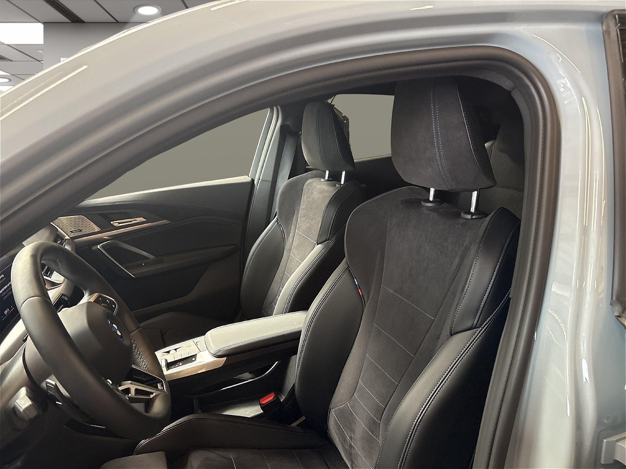 BMW iX2 – Bild 13