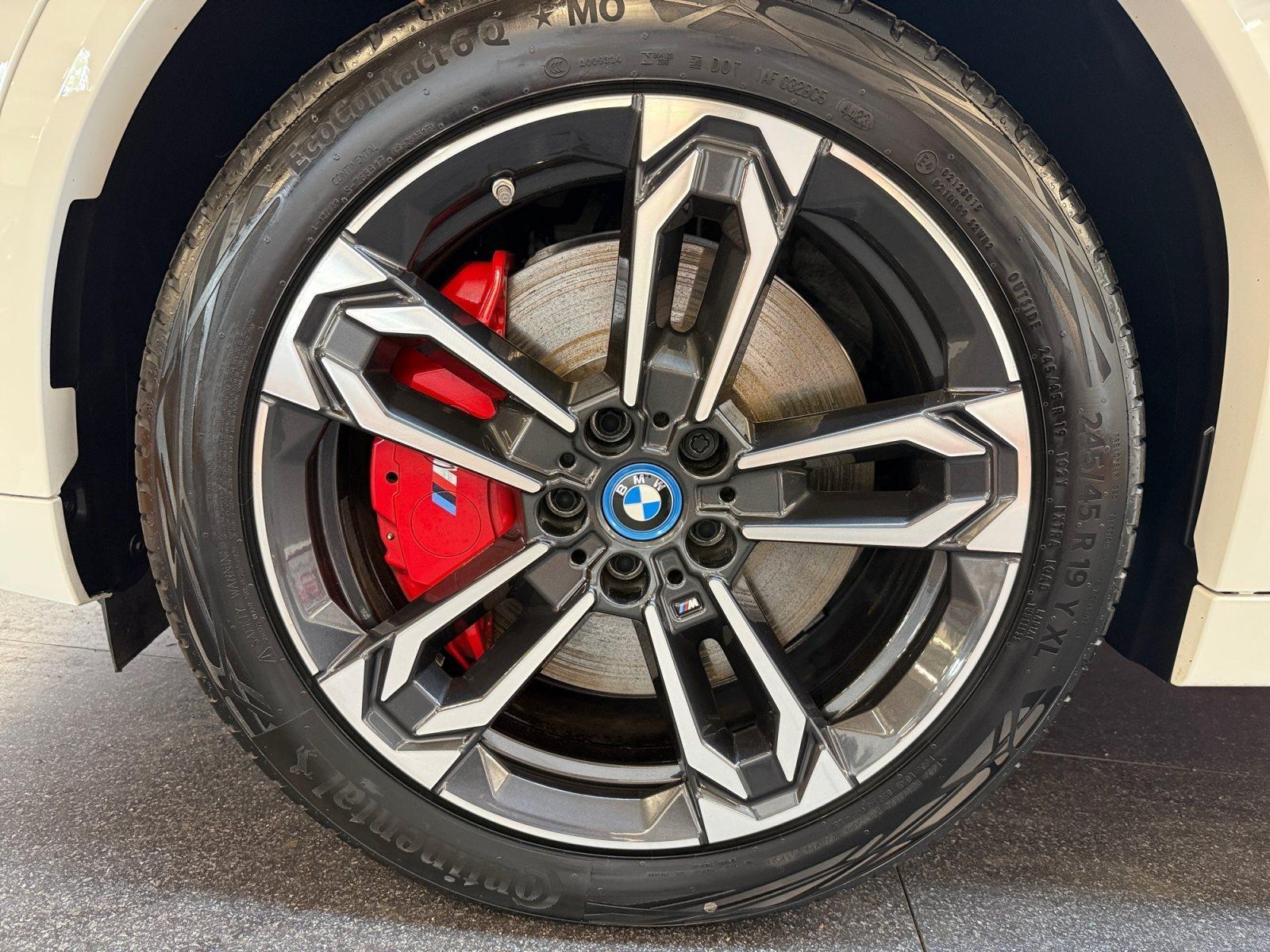BMW iX2 – Bild 13