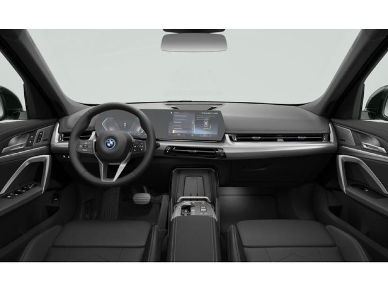 BMW iX1 – Bild 12