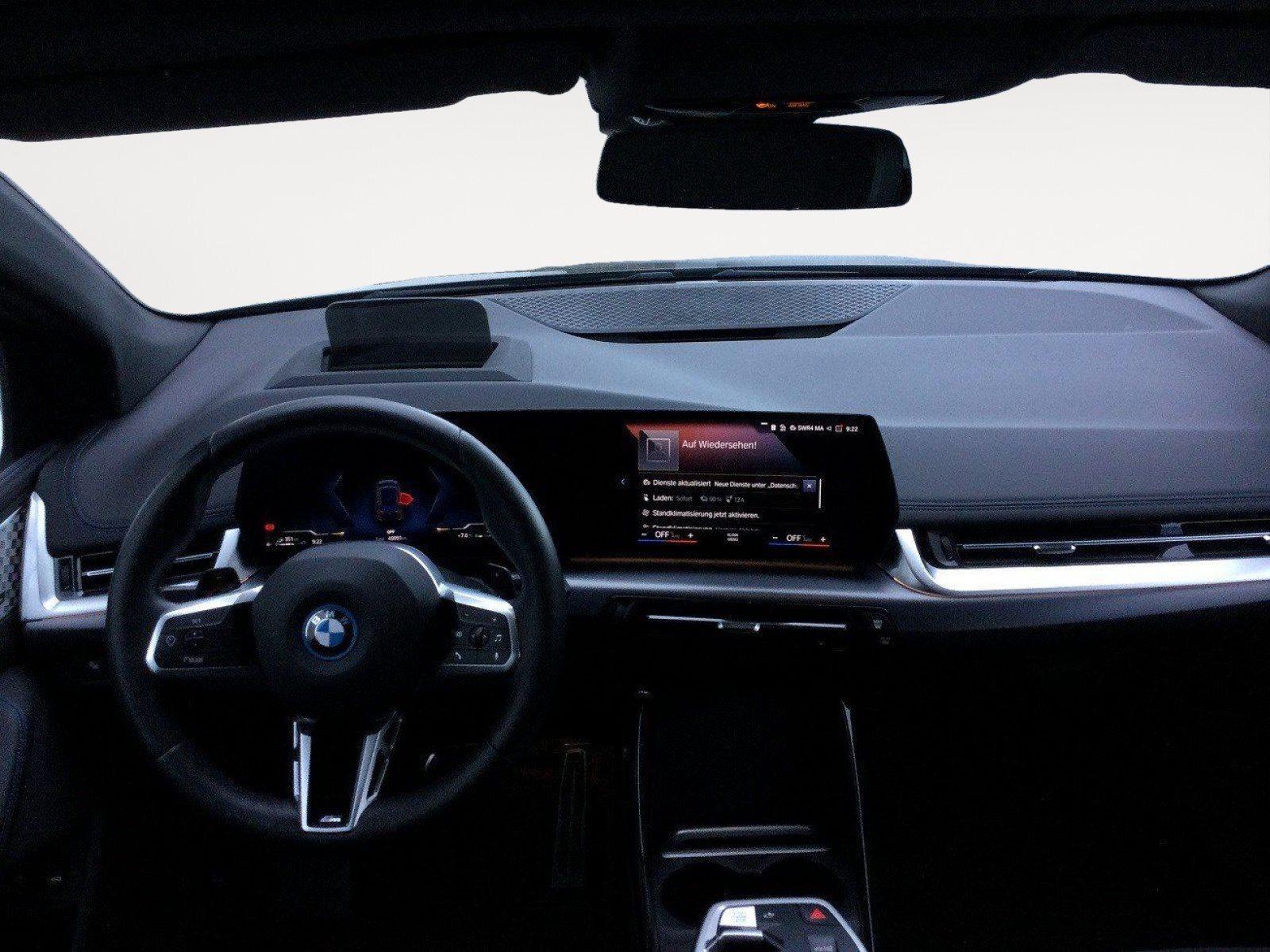BMW 225e xDrive Active Tourer 6