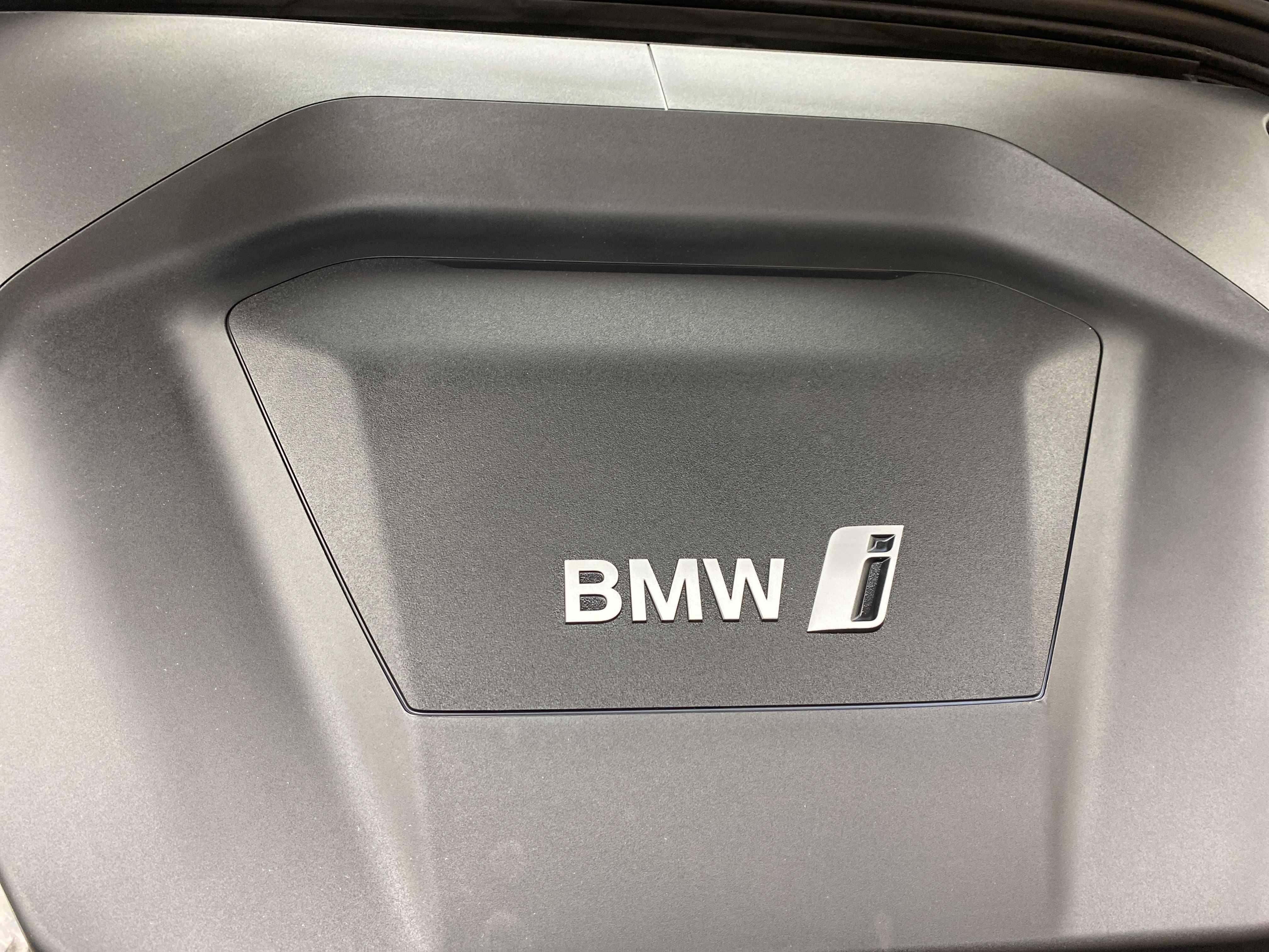 BMW iX1 – Bild 8