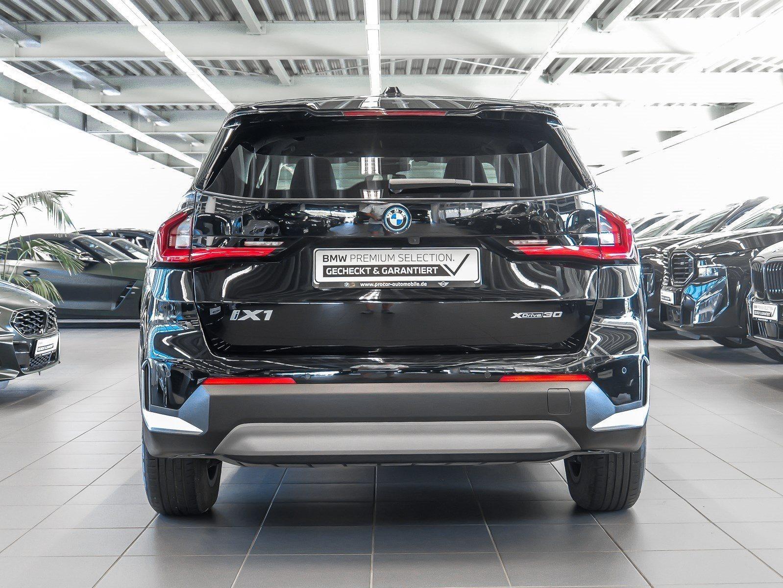 BMW iX1 – Bild 9