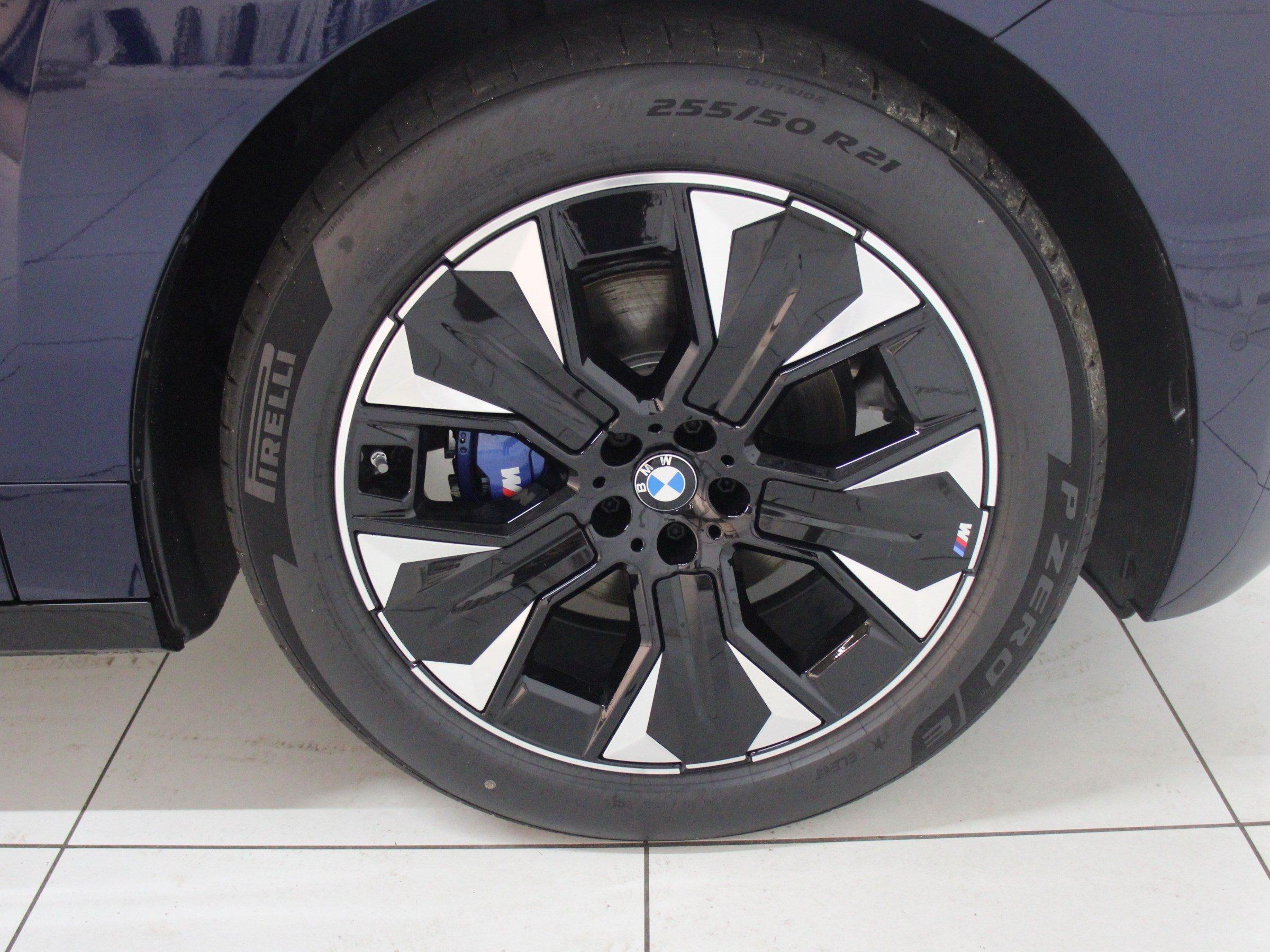 BMW iX – Bild 11