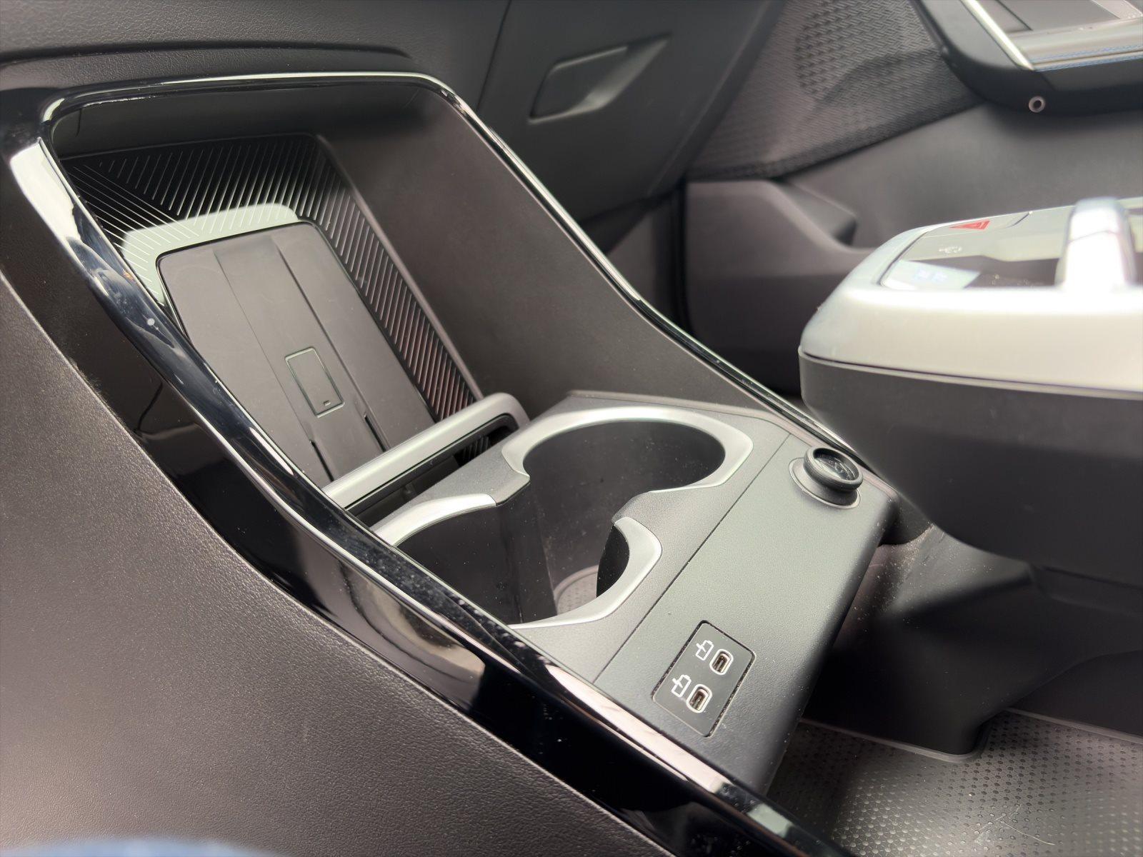 BMW iX1 – Bild 25