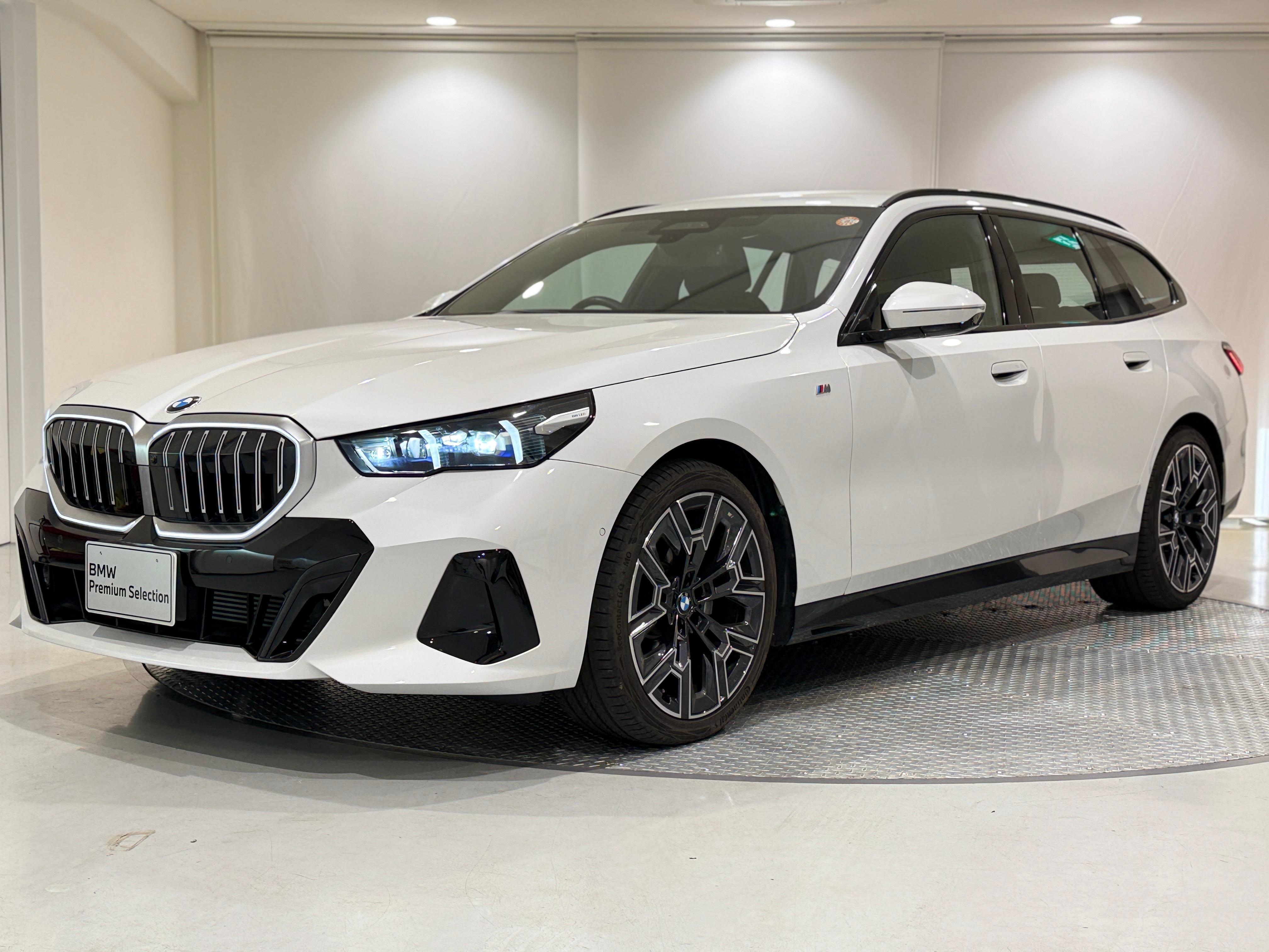 BMW 523d xDrive ツーリング (2024) M Sport buy online.