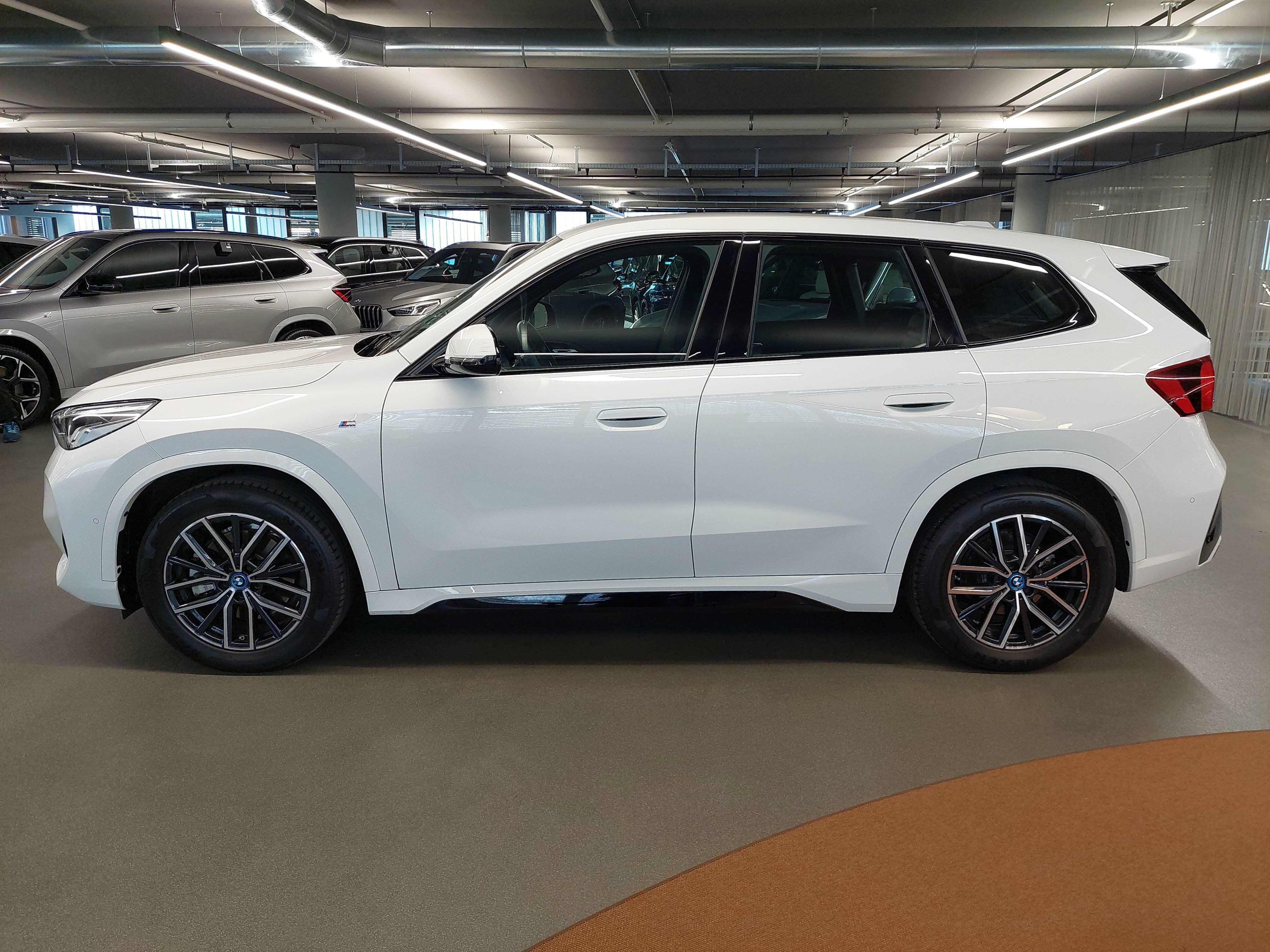 BMW iX1 – Bild 2
