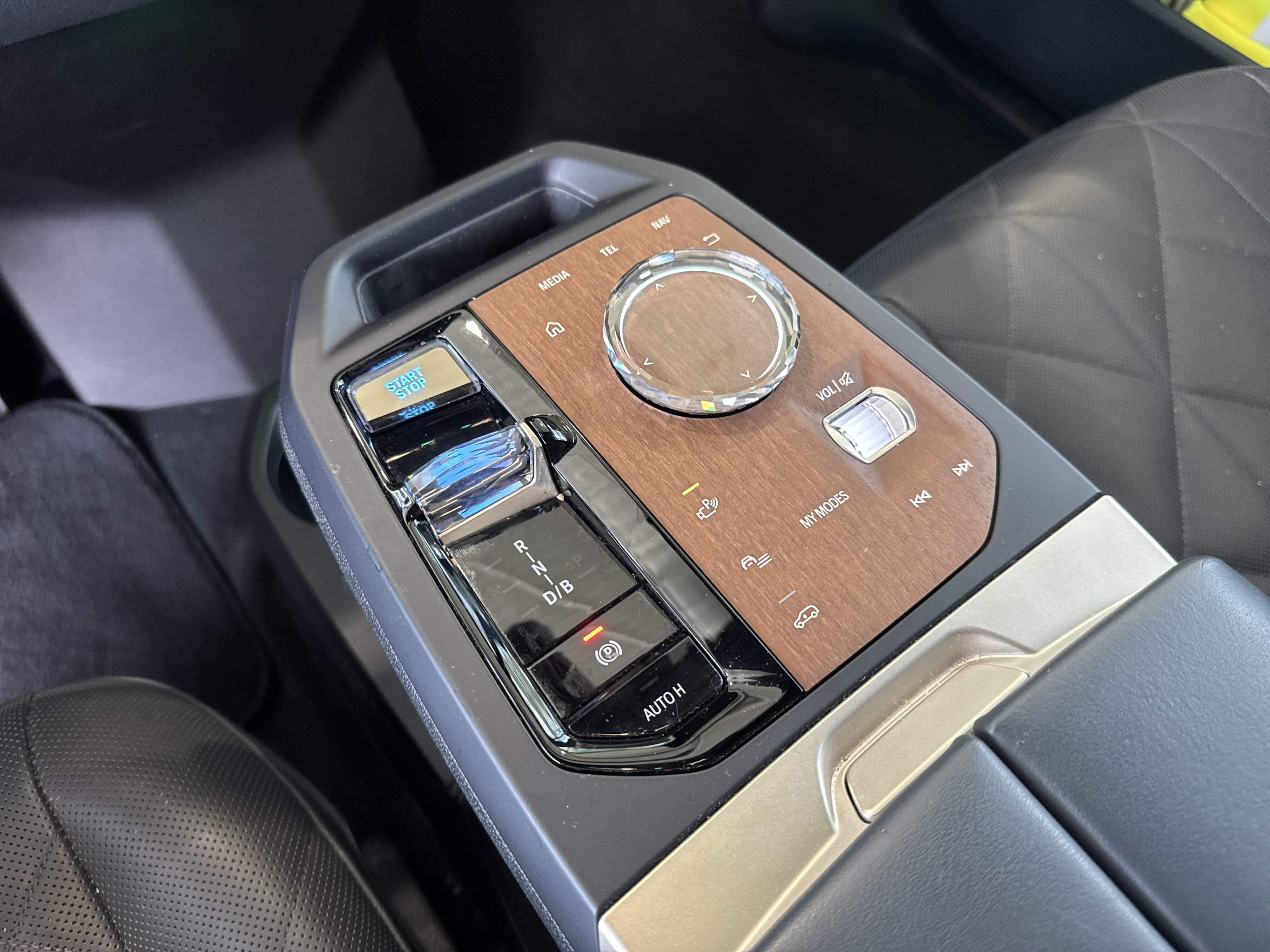 BMW iX – Bild 8