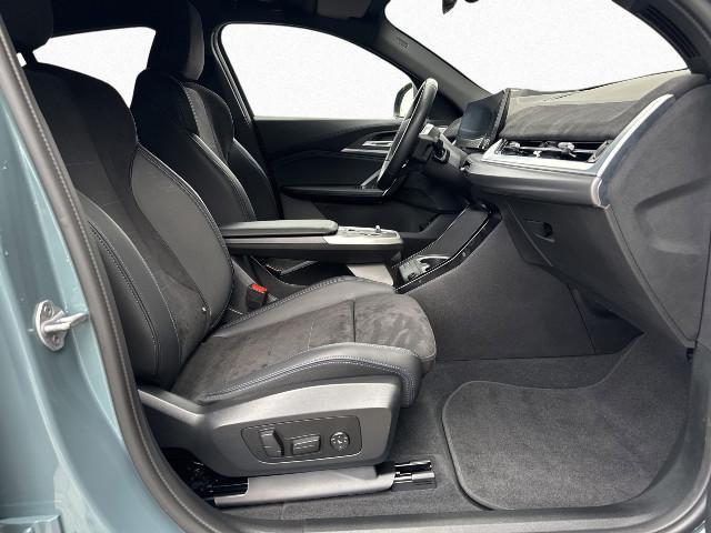 BMW iX2 – Bild 11