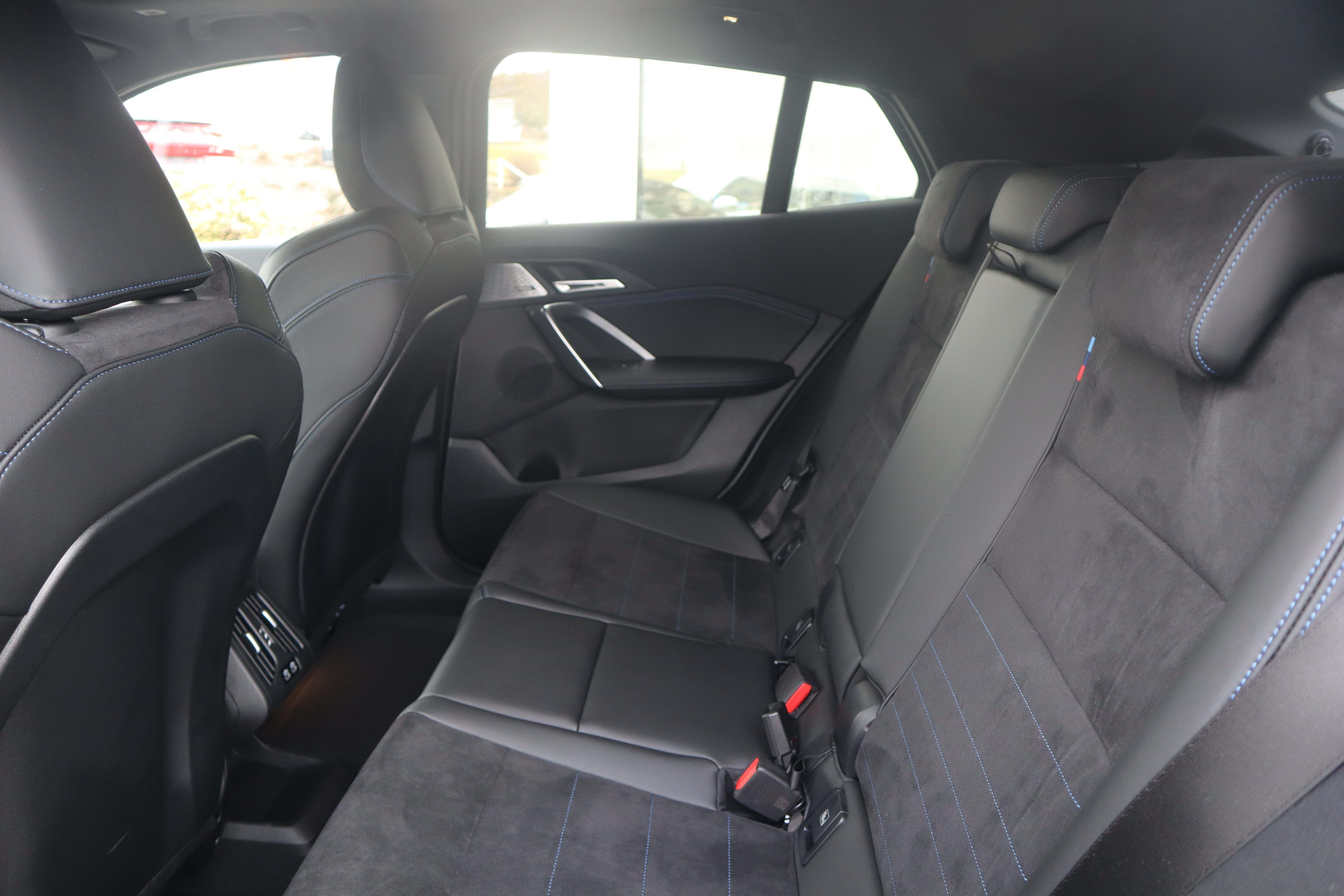 BMW iX2 – Bild 6