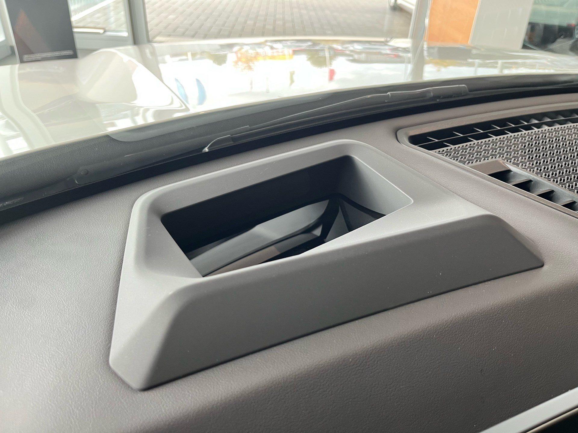 BMW iX1 – Bild 16
