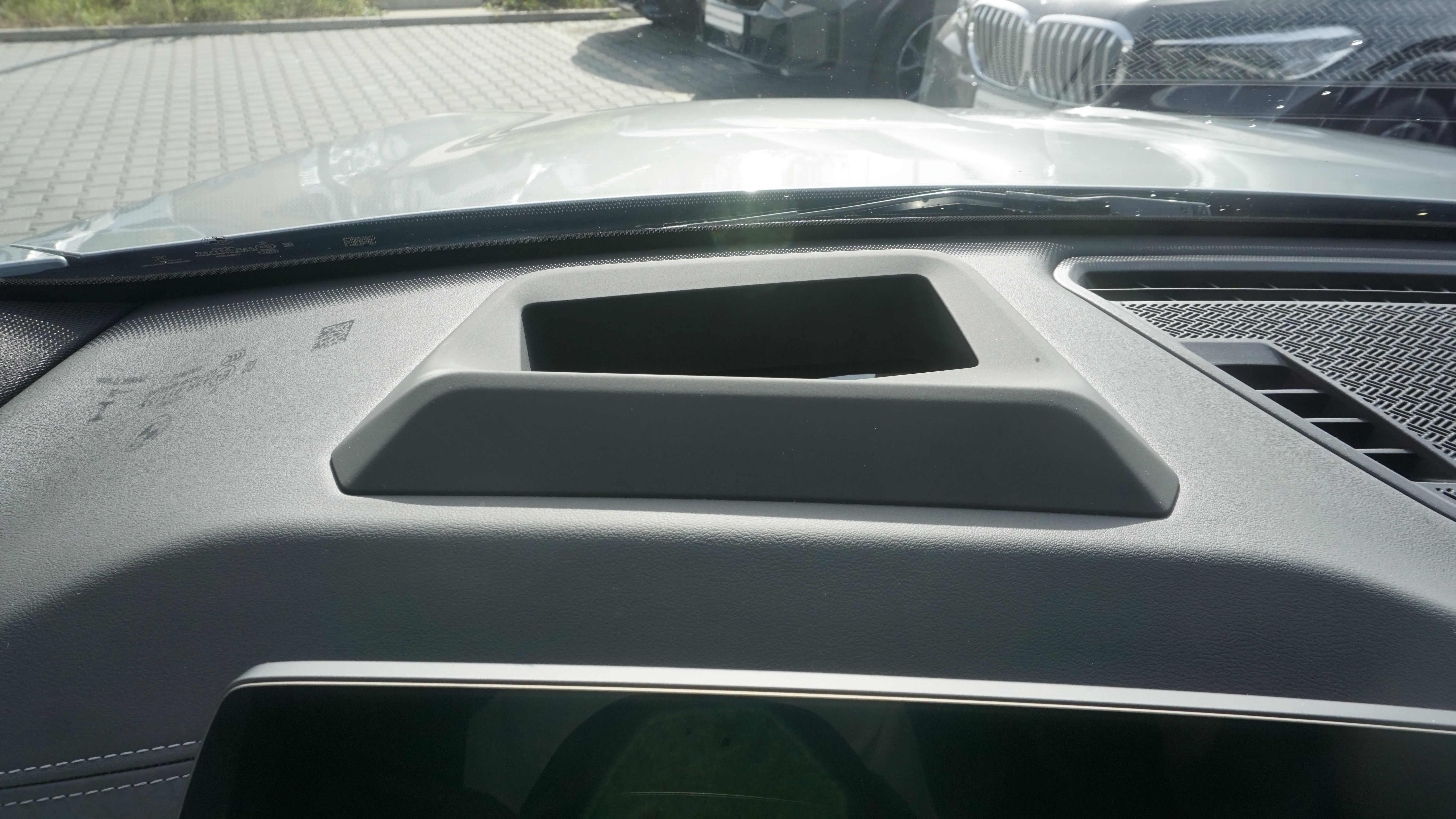 BMW iX2 – Bild 27