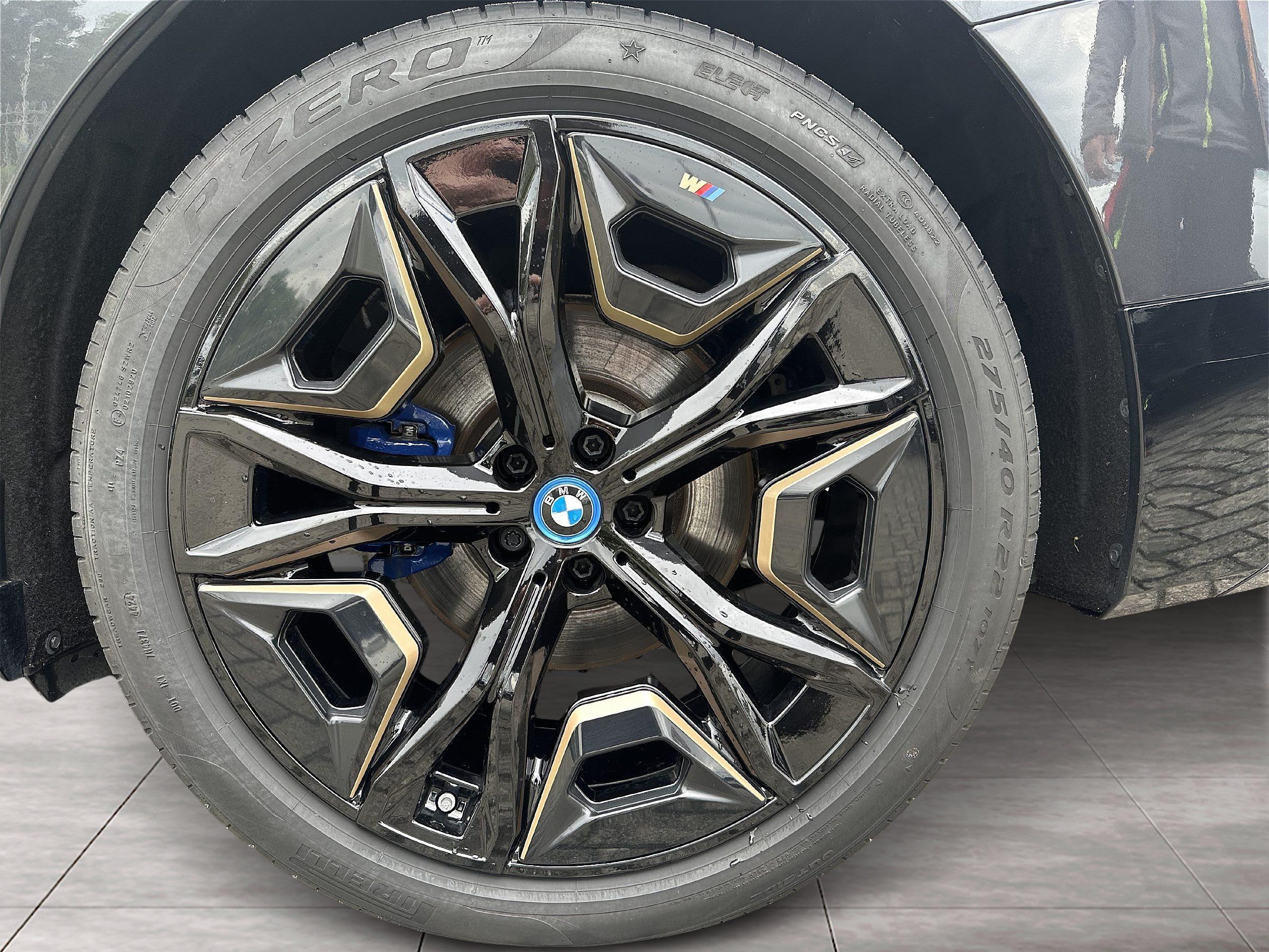 BMW iX – Bild 9