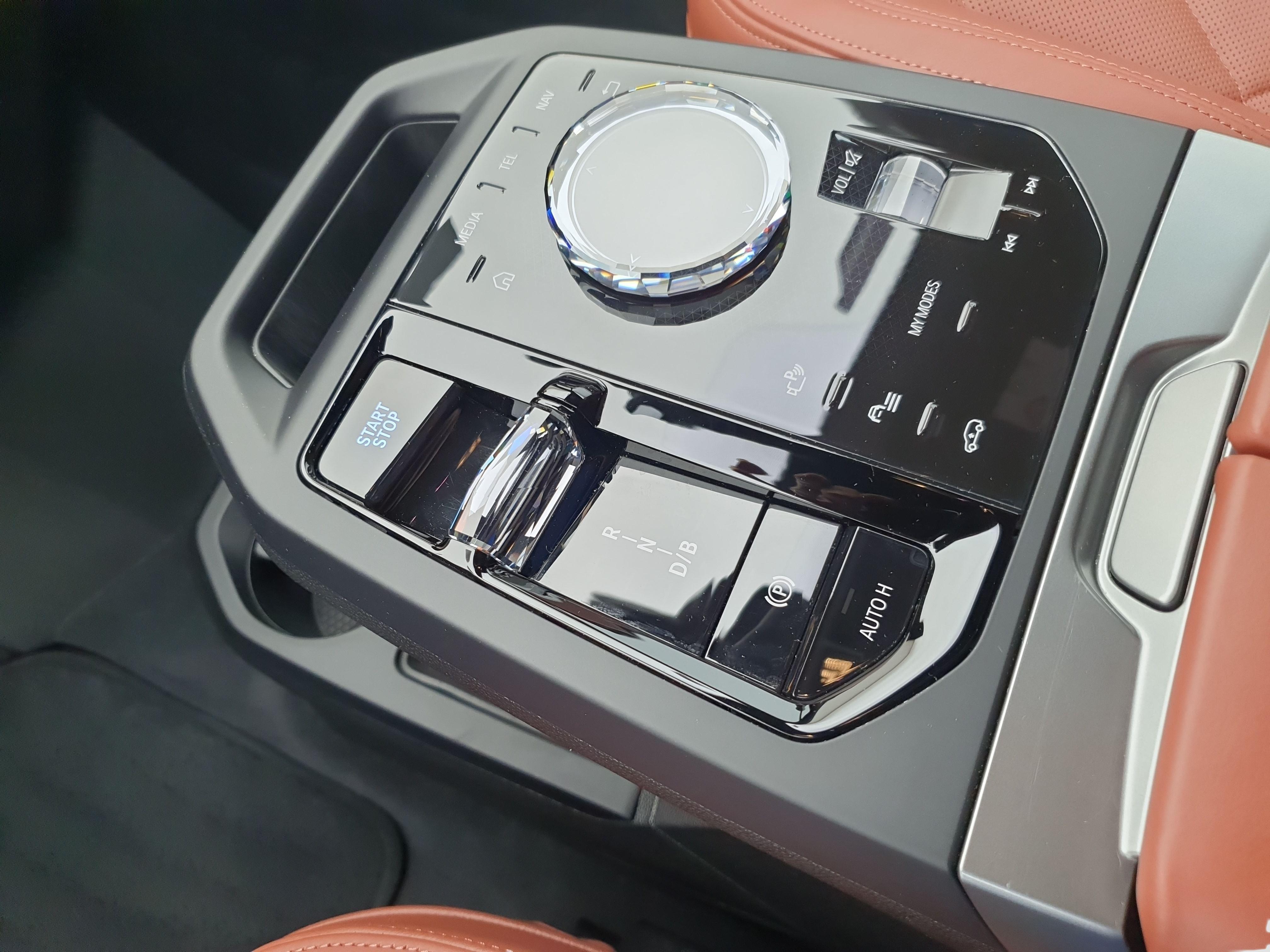 BMW iX – Bild 21