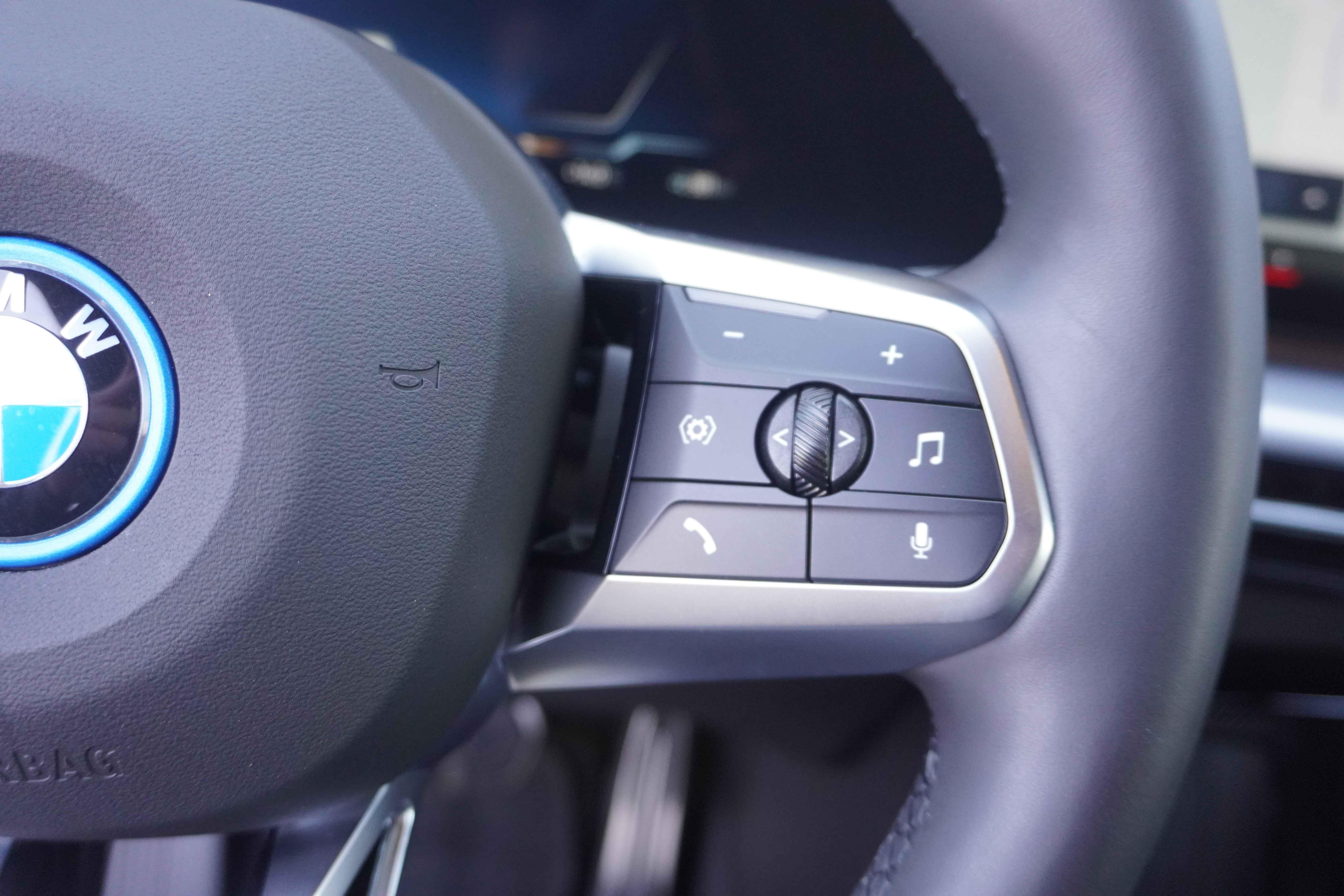BMW iX1 – Bild 19