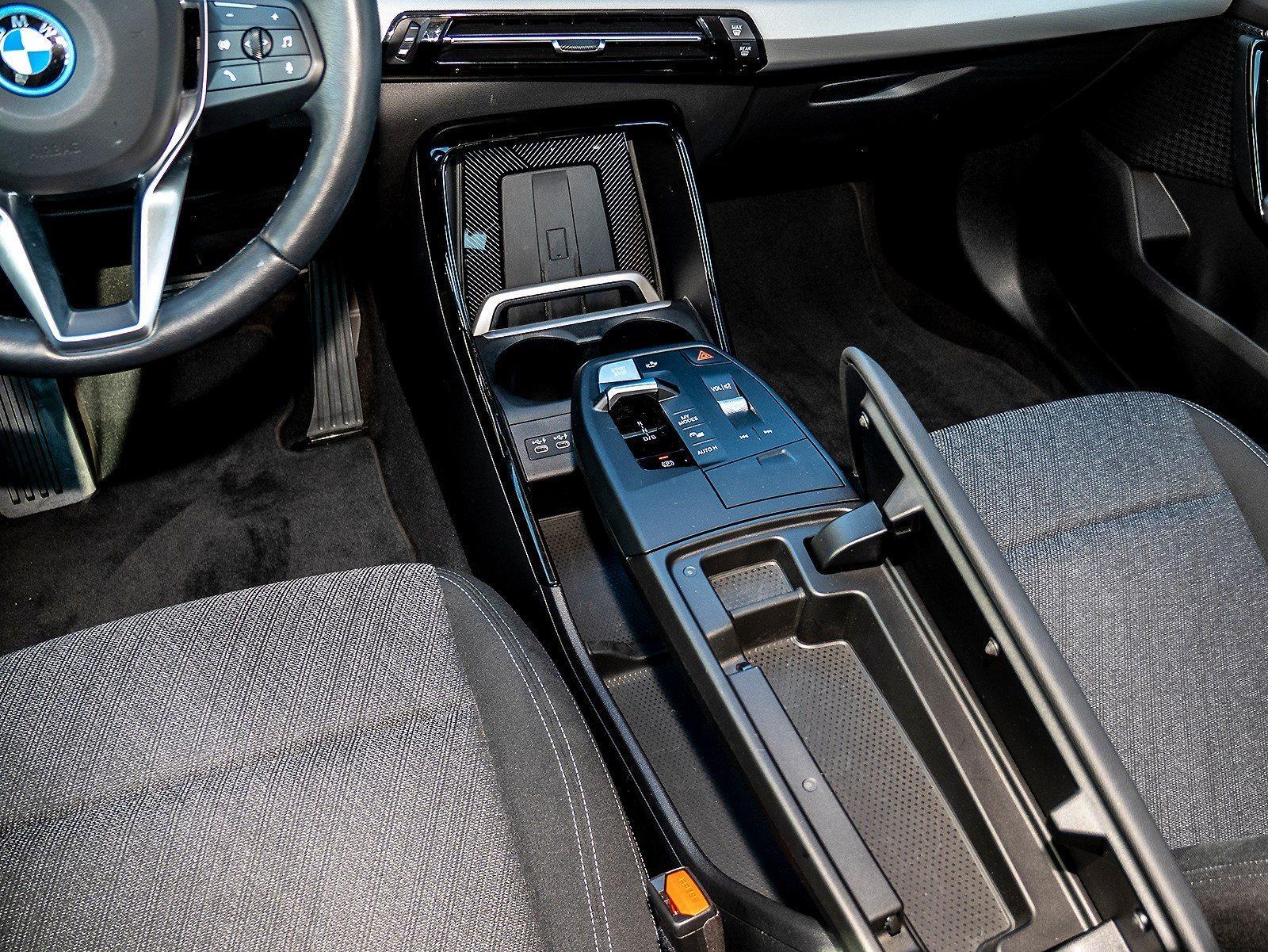 BMW iX1 – Bild 8