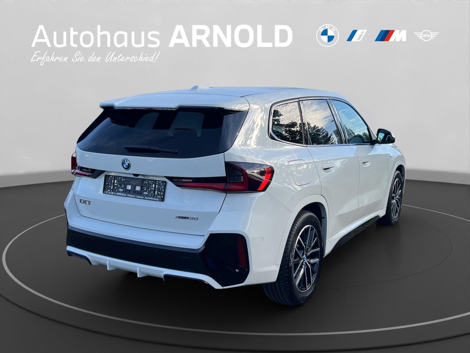 BMW iX1 – Bild 4