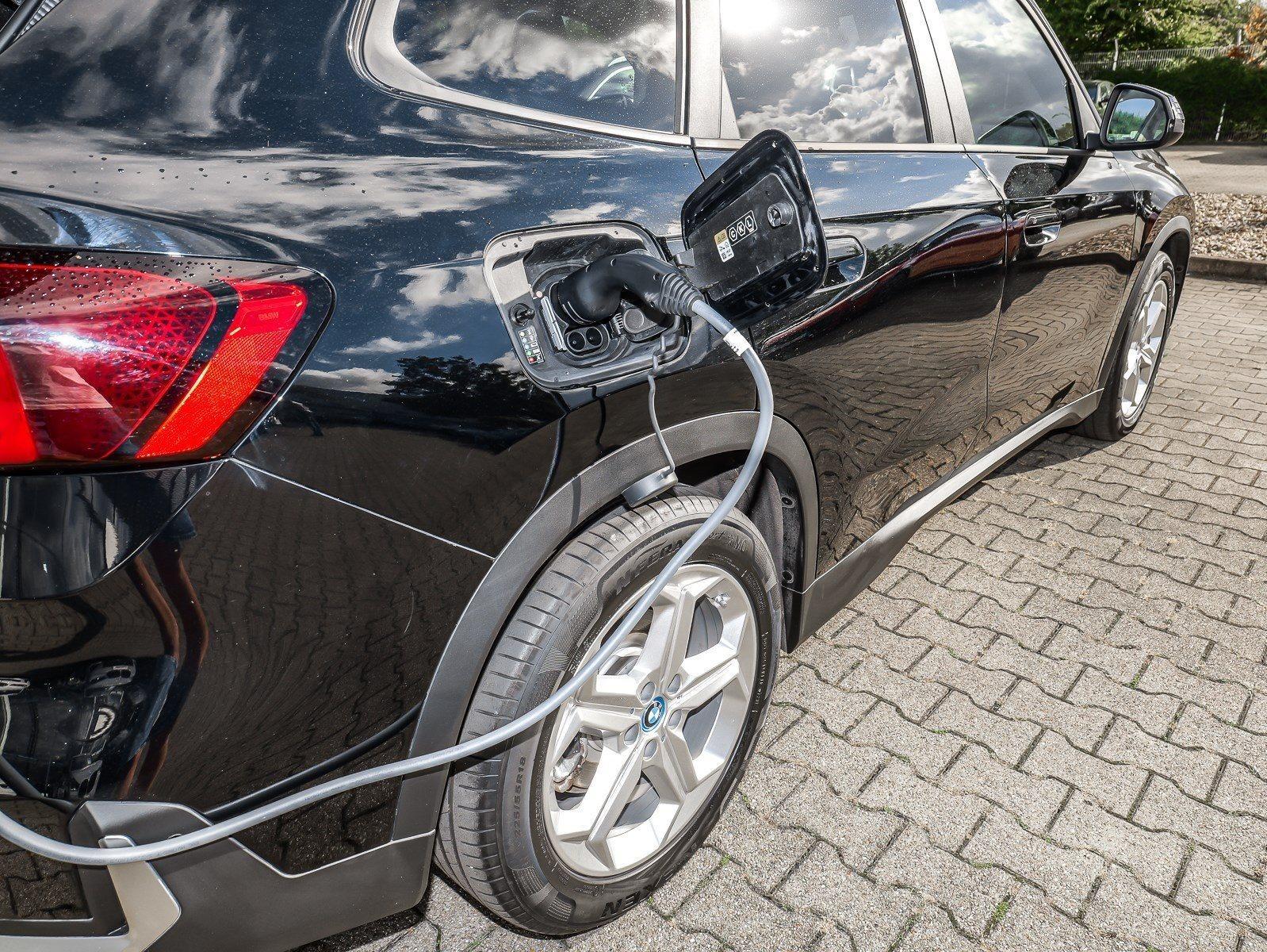 BMW iX1 – Bild 7